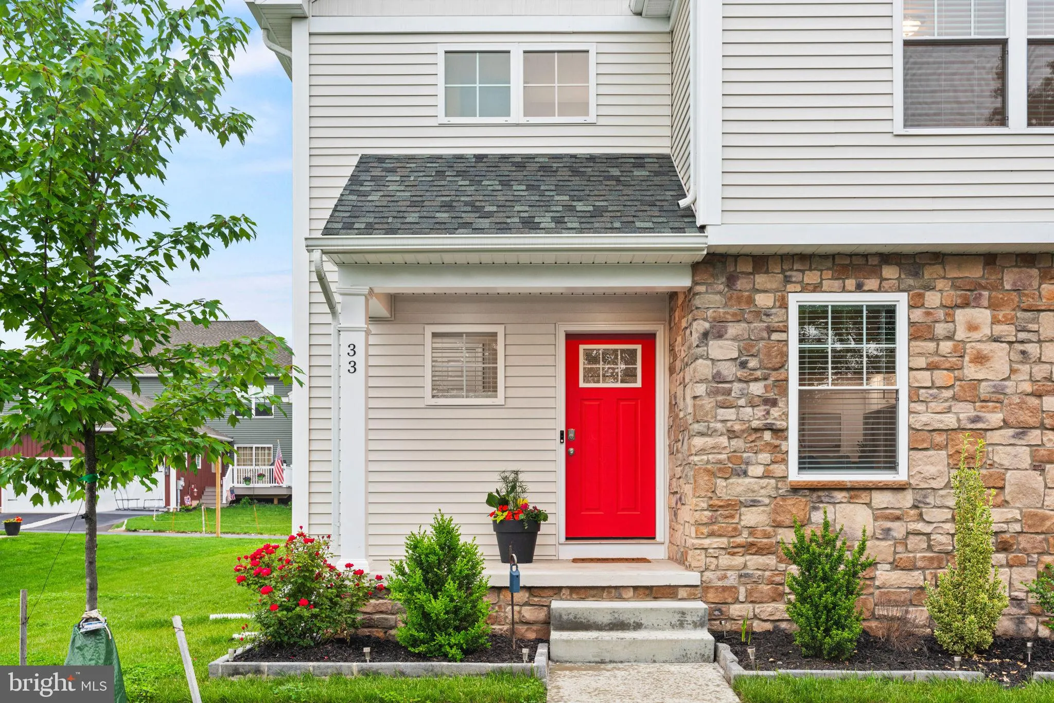 Ephrata, Pennsylvania 17522, United States, 3 Bedrooms Bedrooms, ,3 BathroomsBathrooms,Residential,Active,128102