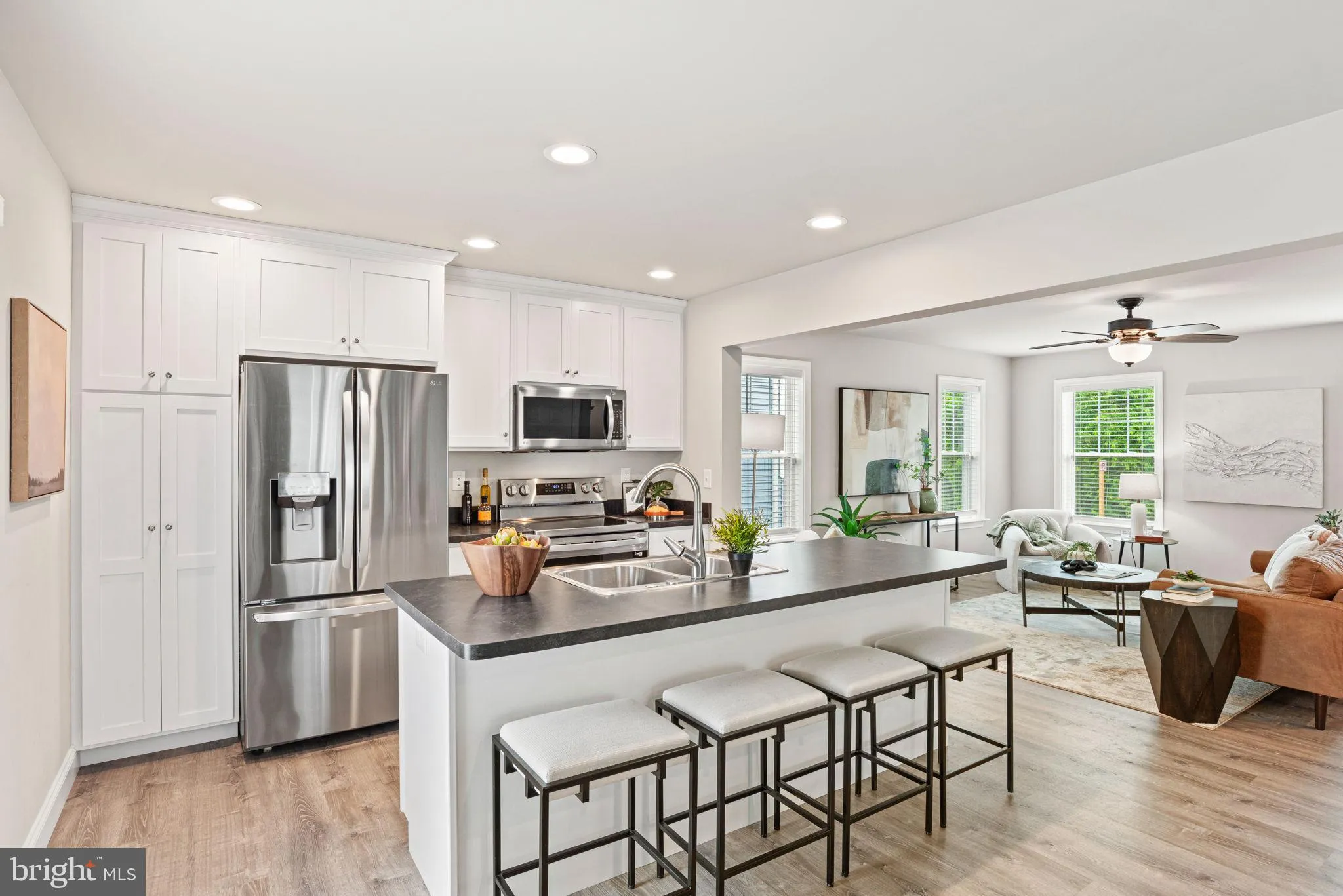 Ephrata, Pennsylvania 17522, United States, 3 Bedrooms Bedrooms, ,3 BathroomsBathrooms,Residential,Active,128102