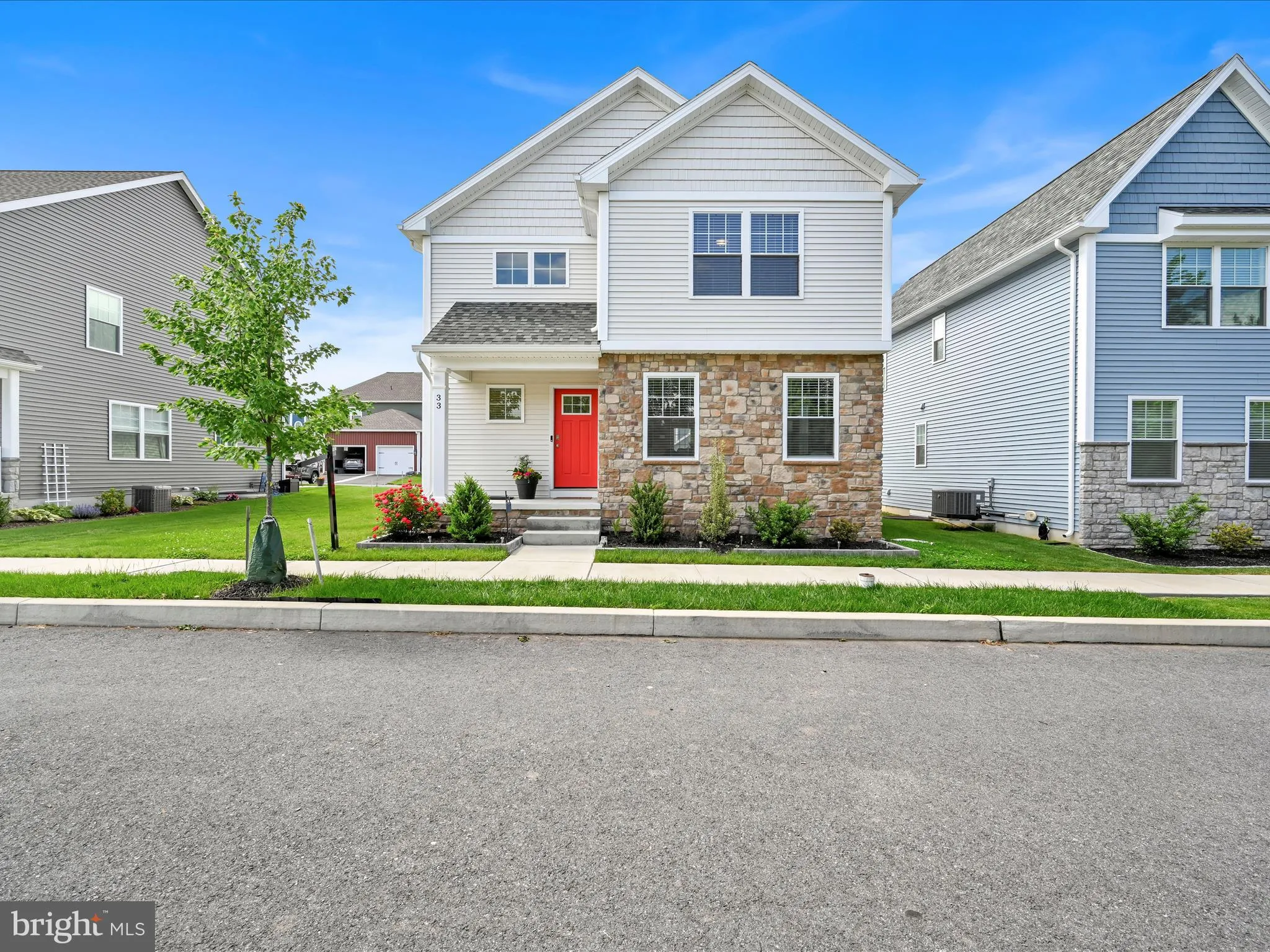 Ephrata, Pennsylvania 17522, United States, 3 Bedrooms Bedrooms, ,3 BathroomsBathrooms,Residential,Active,128102