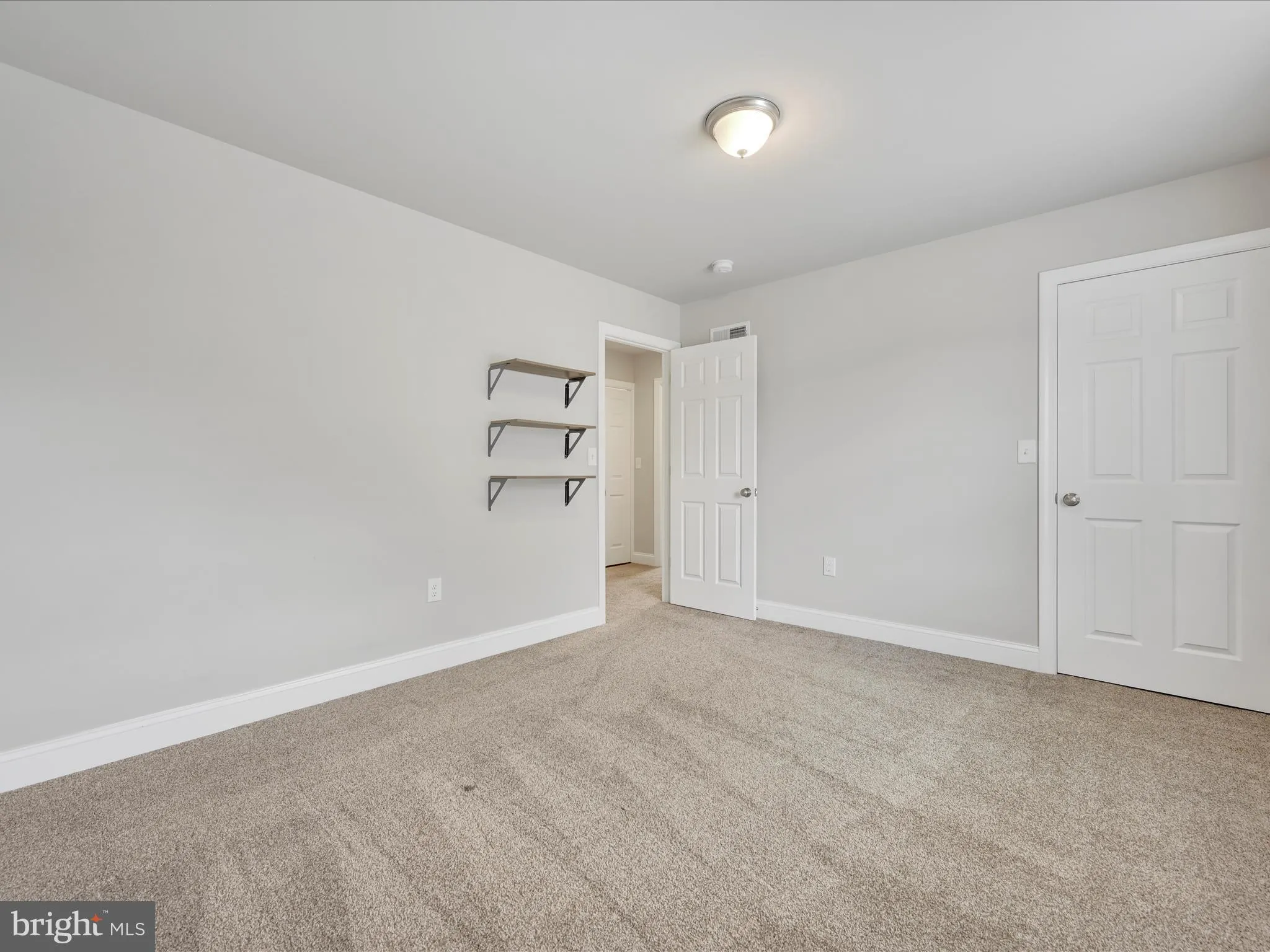 Ephrata, Pennsylvania 17522, United States, 3 Bedrooms Bedrooms, ,3 BathroomsBathrooms,Residential,Active,128102