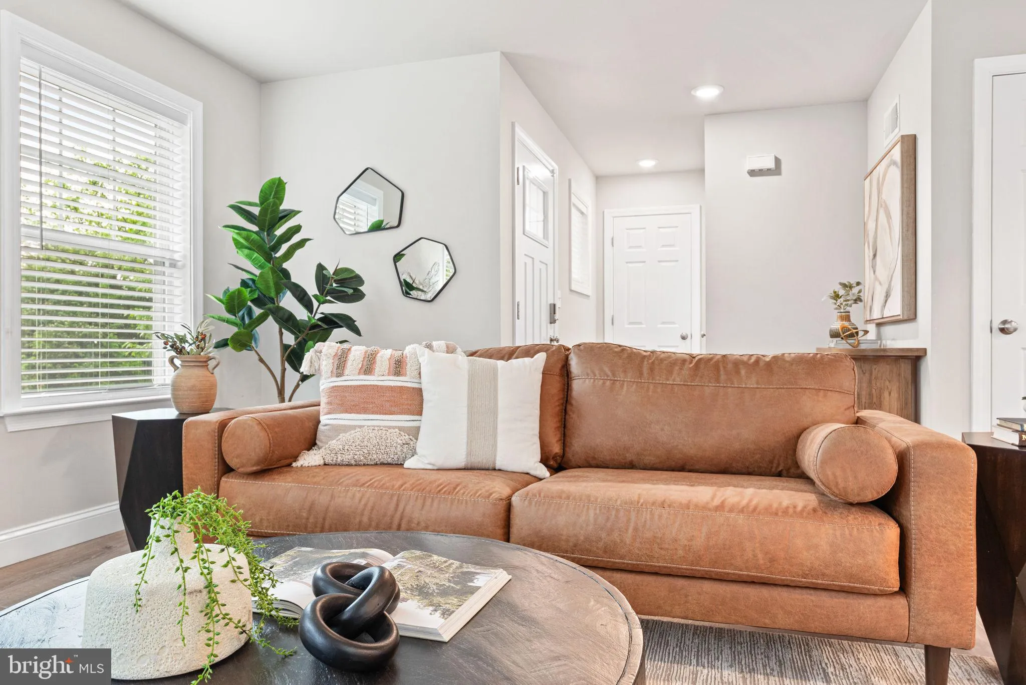 Ephrata, Pennsylvania 17522, United States, 3 Bedrooms Bedrooms, ,3 BathroomsBathrooms,Residential,Active,128102