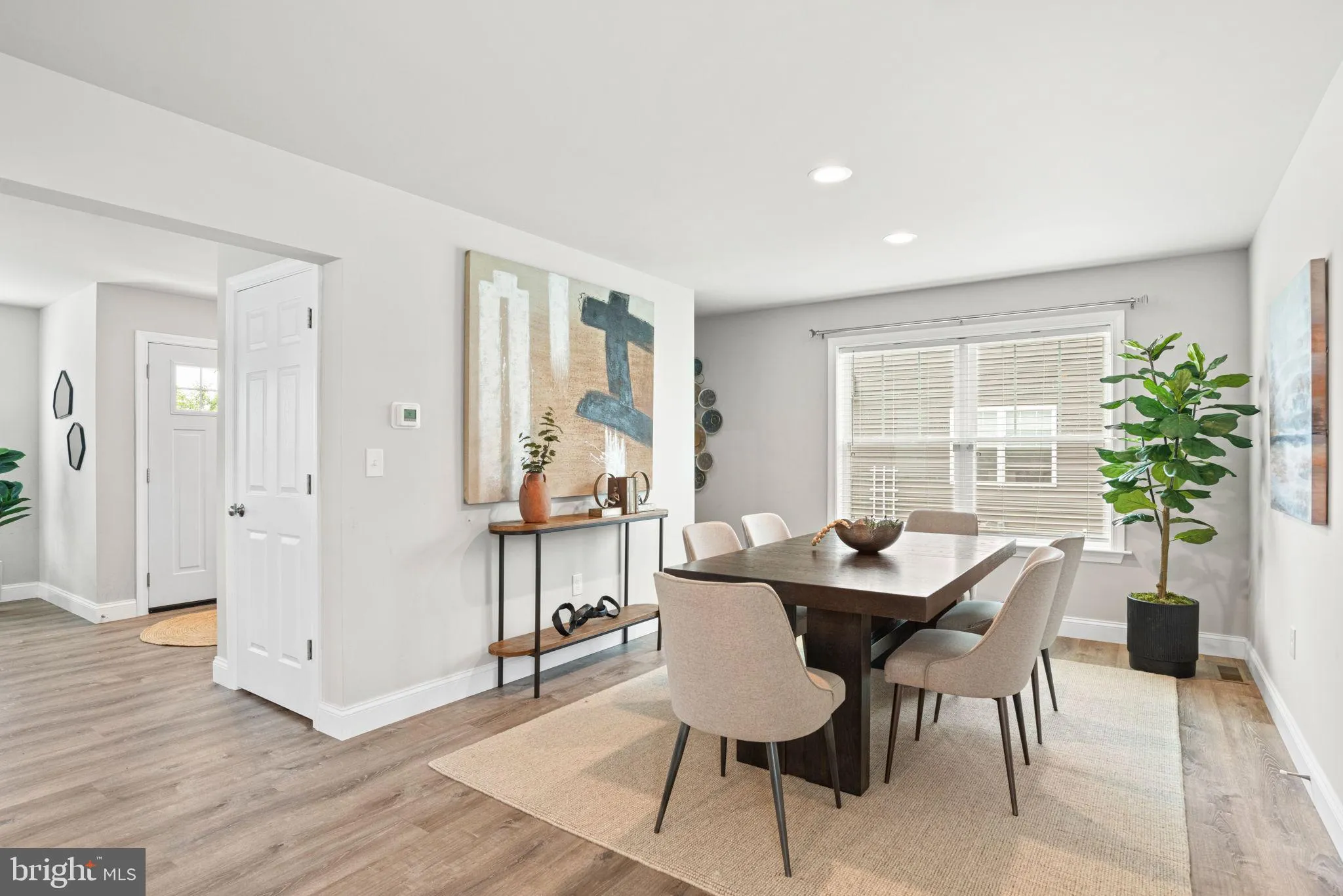 Ephrata, Pennsylvania 17522, United States, 3 Bedrooms Bedrooms, ,3 BathroomsBathrooms,Residential,Active,128102