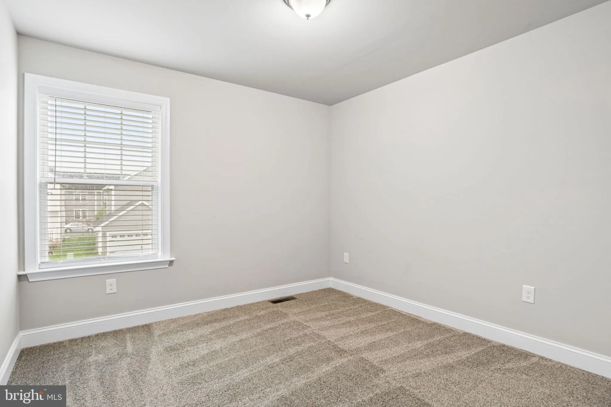 Ephrata, Pennsylvania 17522, United States, 3 Bedrooms Bedrooms, ,3 BathroomsBathrooms,Residential,Active,128102