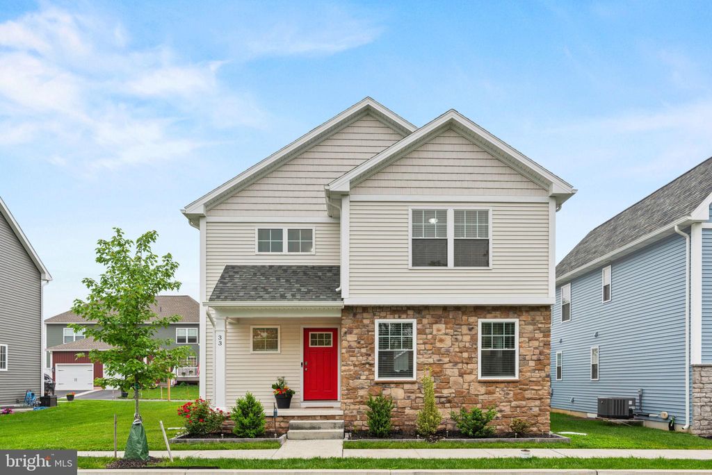 Photo of 33 Coastal Avenue, EPHRATA, PA 17522 (MLS # PALA2068816)