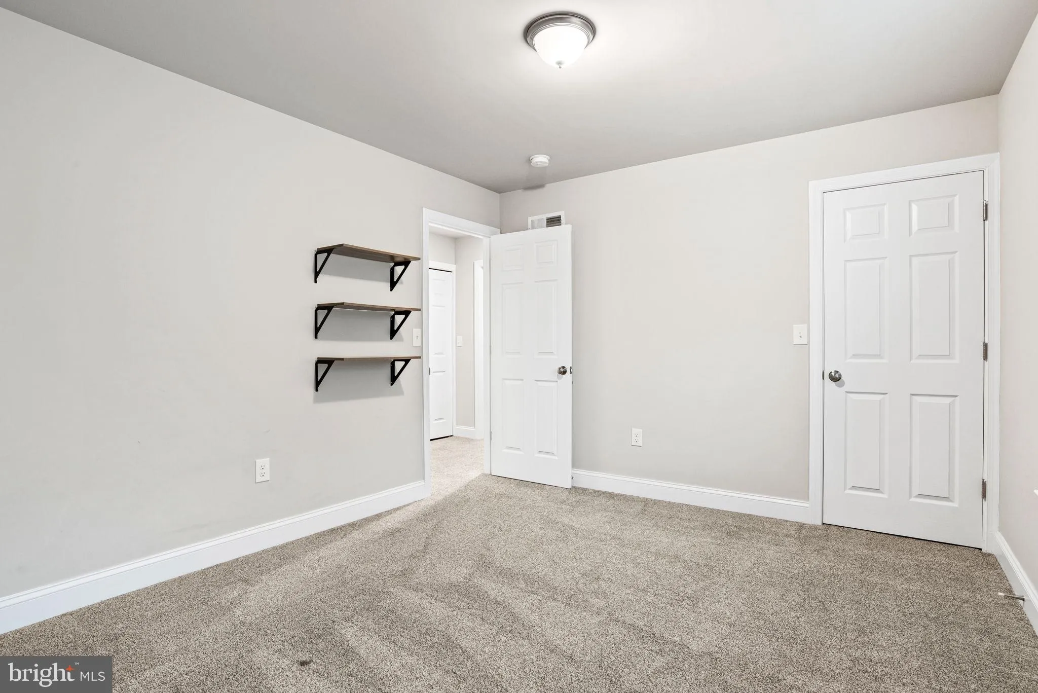 Ephrata, Pennsylvania 17522, United States, 3 Bedrooms Bedrooms, ,3 BathroomsBathrooms,Residential,Active,128102