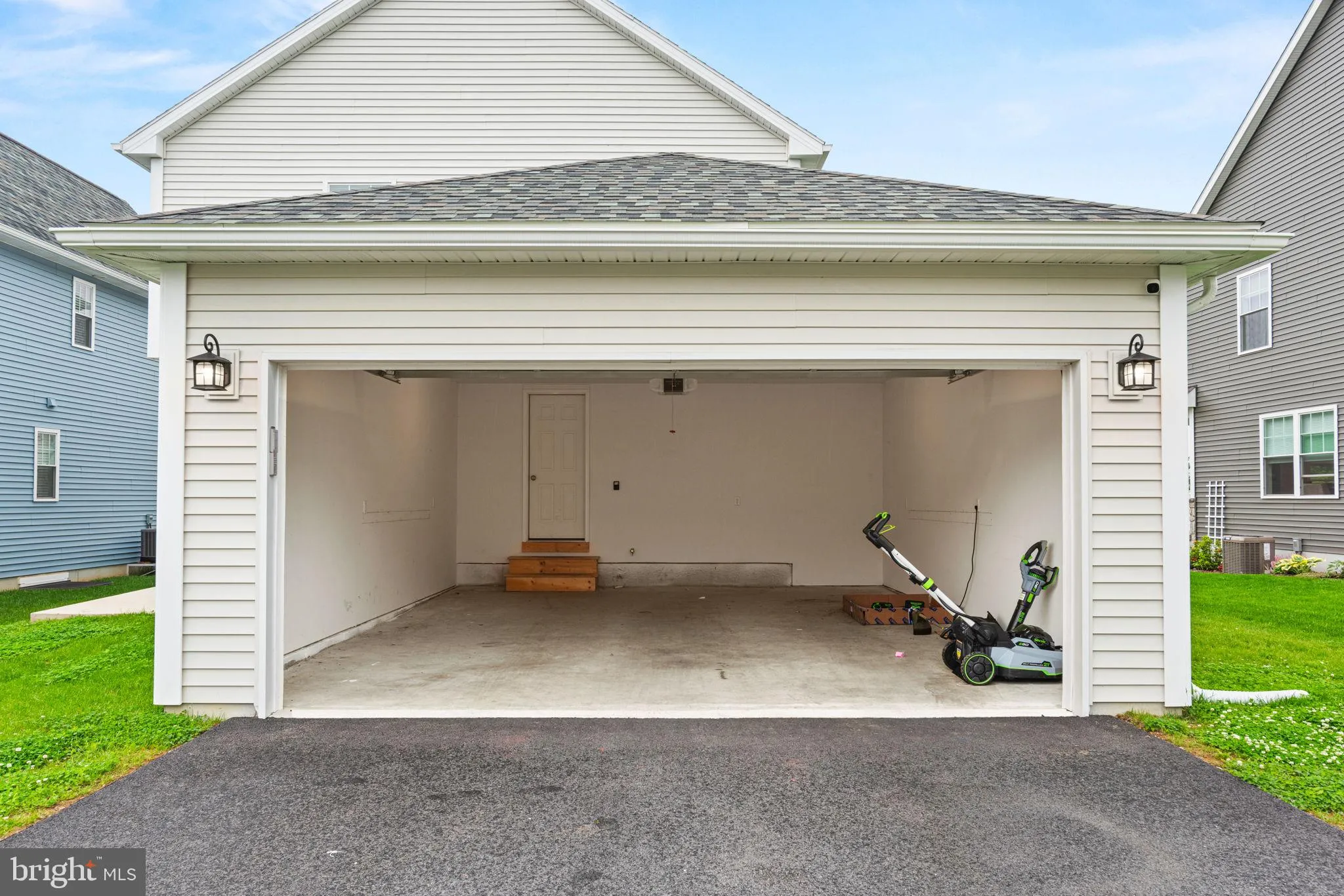 Ephrata, Pennsylvania 17522, United States, 3 Bedrooms Bedrooms, ,3 BathroomsBathrooms,Residential,Active,128102