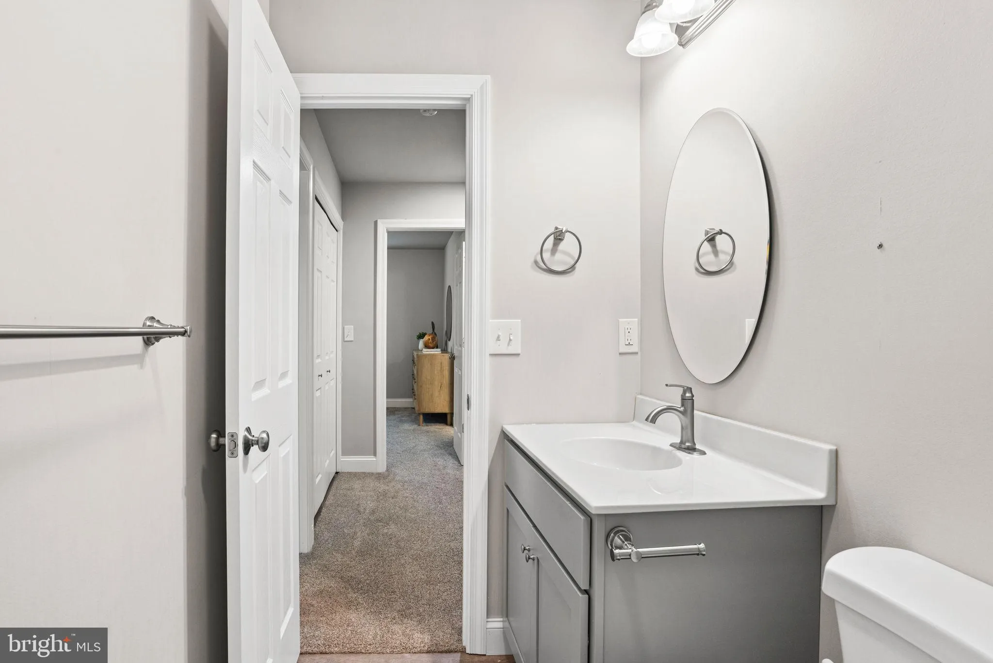 Ephrata, Pennsylvania 17522, United States, 3 Bedrooms Bedrooms, ,3 BathroomsBathrooms,Residential,Active,128102