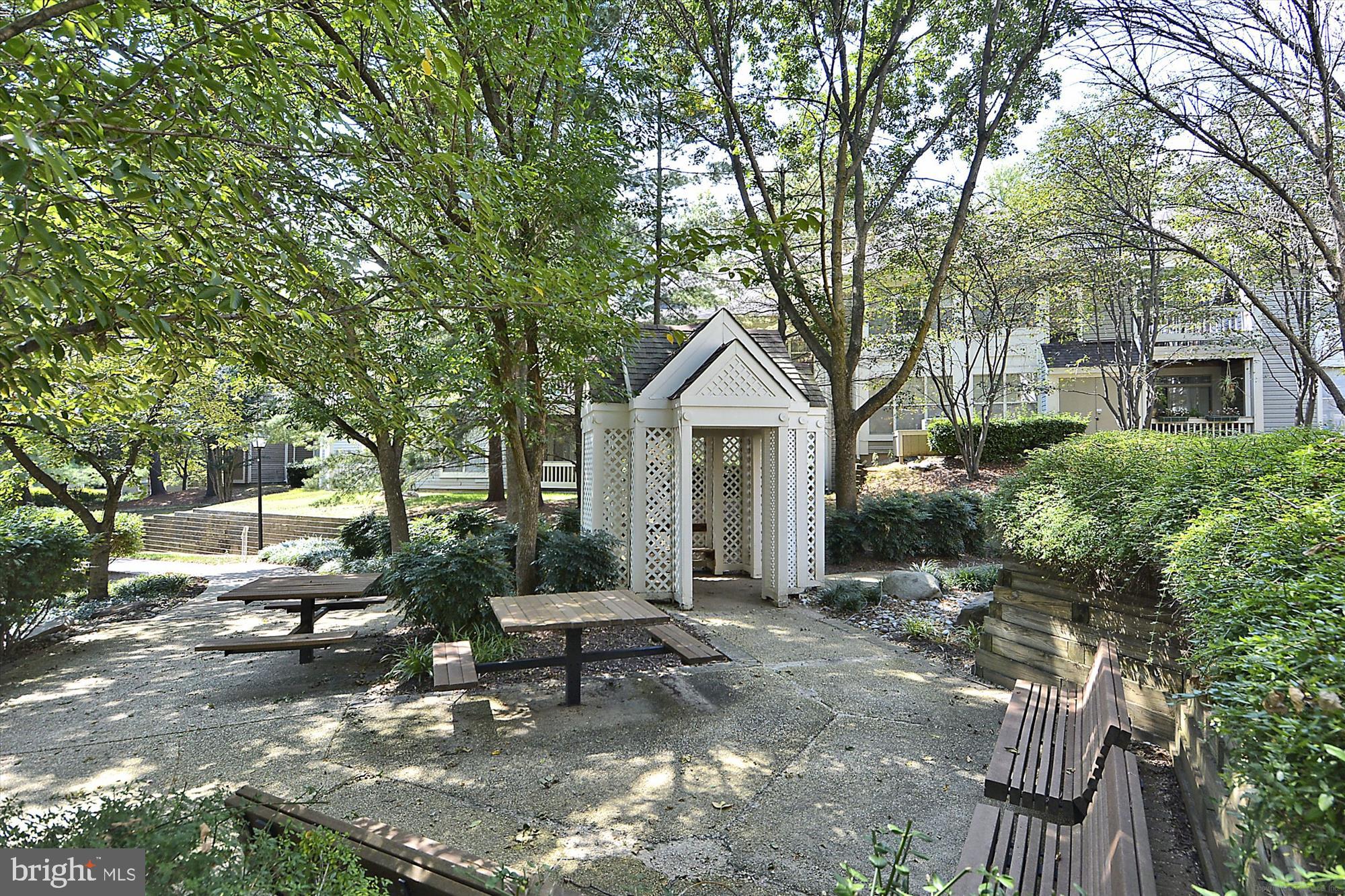 BENTLEY PLACE - Residential