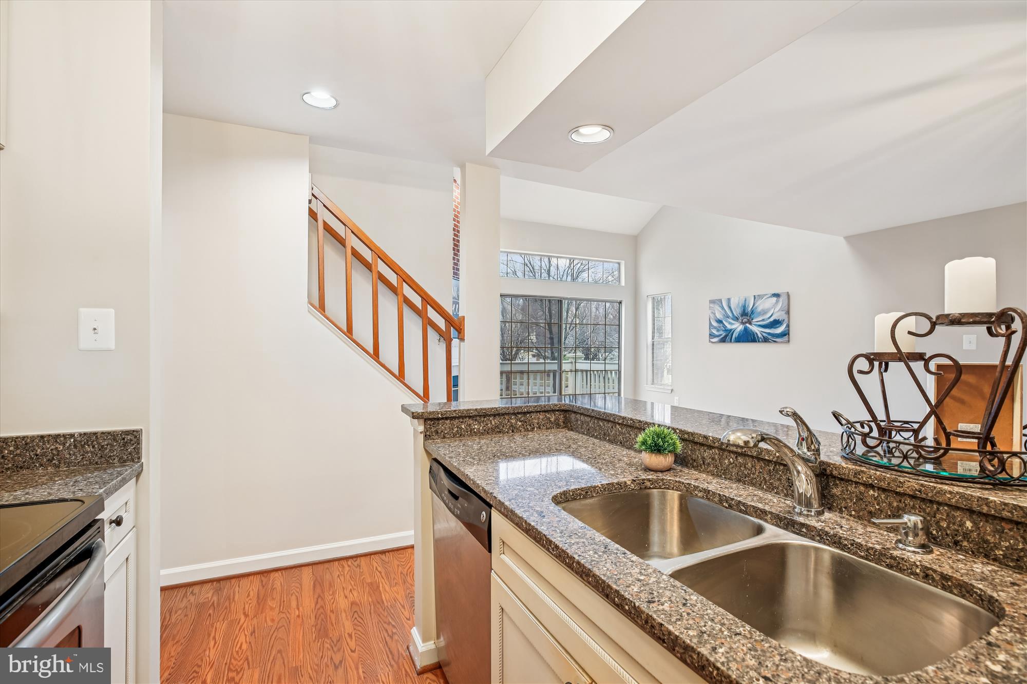 BENTLEY PLACE - Residential