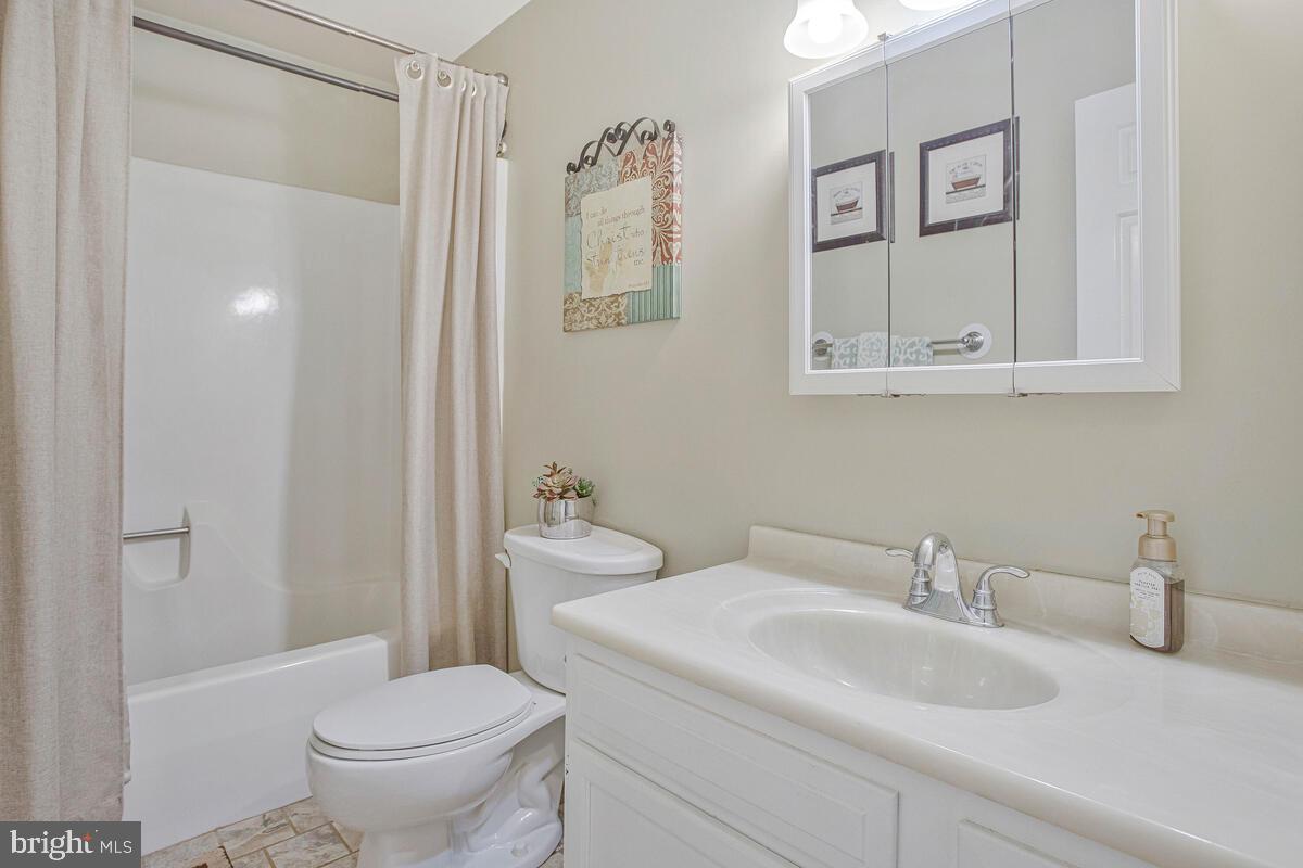 TUCKERS REACH - Residential