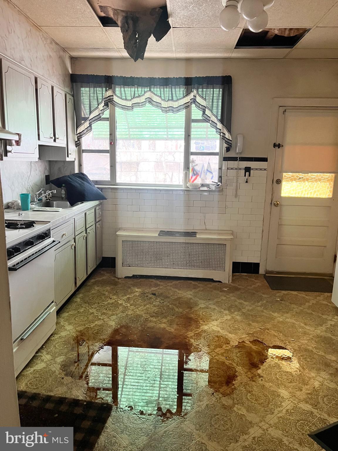 LOWER MOYAMENSING - Residential