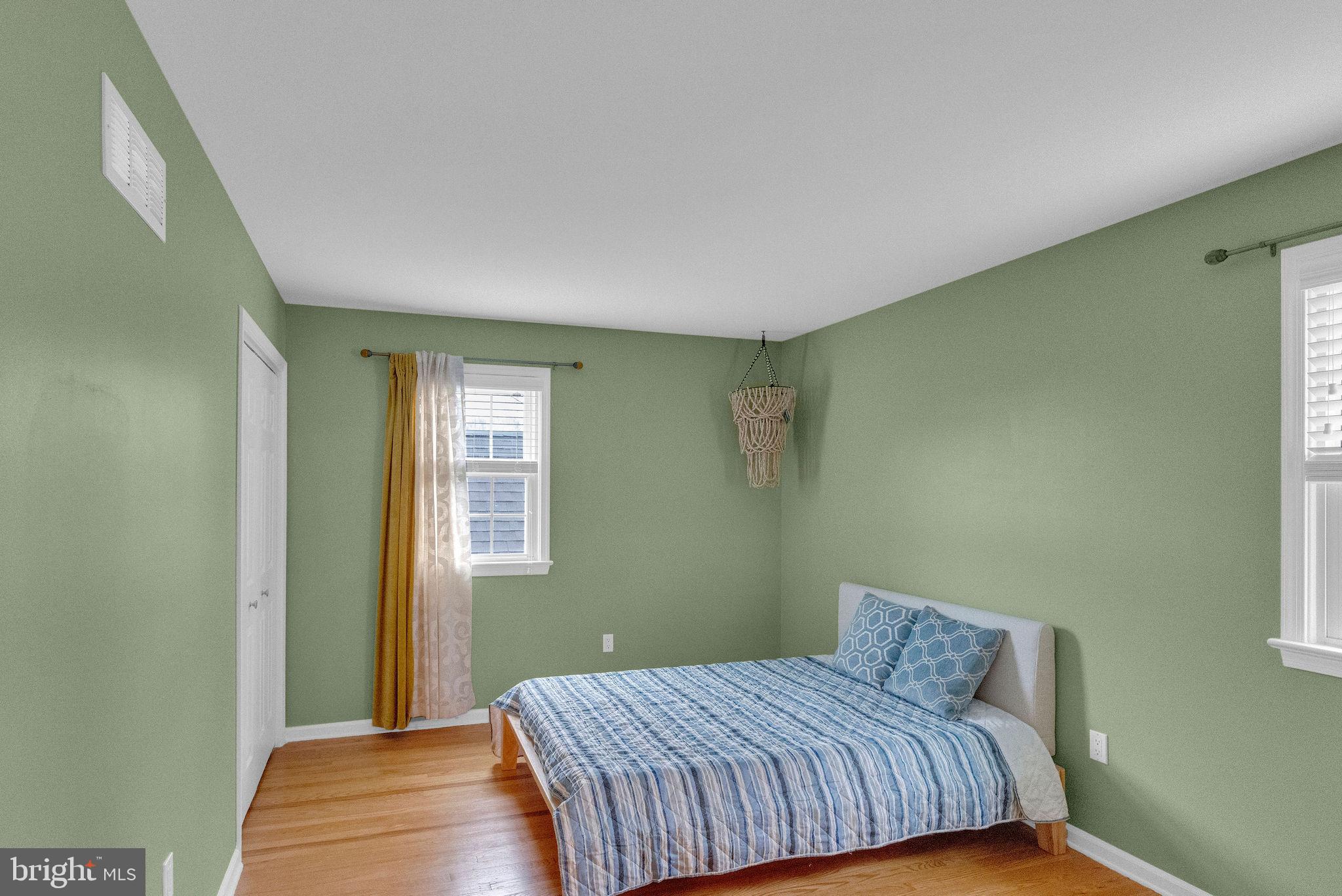 EDGEWOOD PARK - Residential
