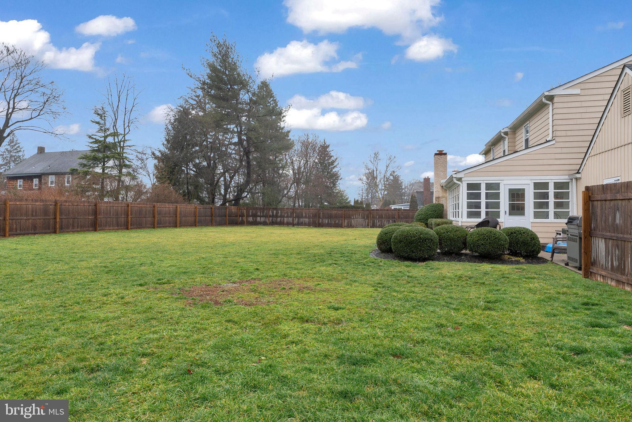 EDGEWOOD PARK - Residential