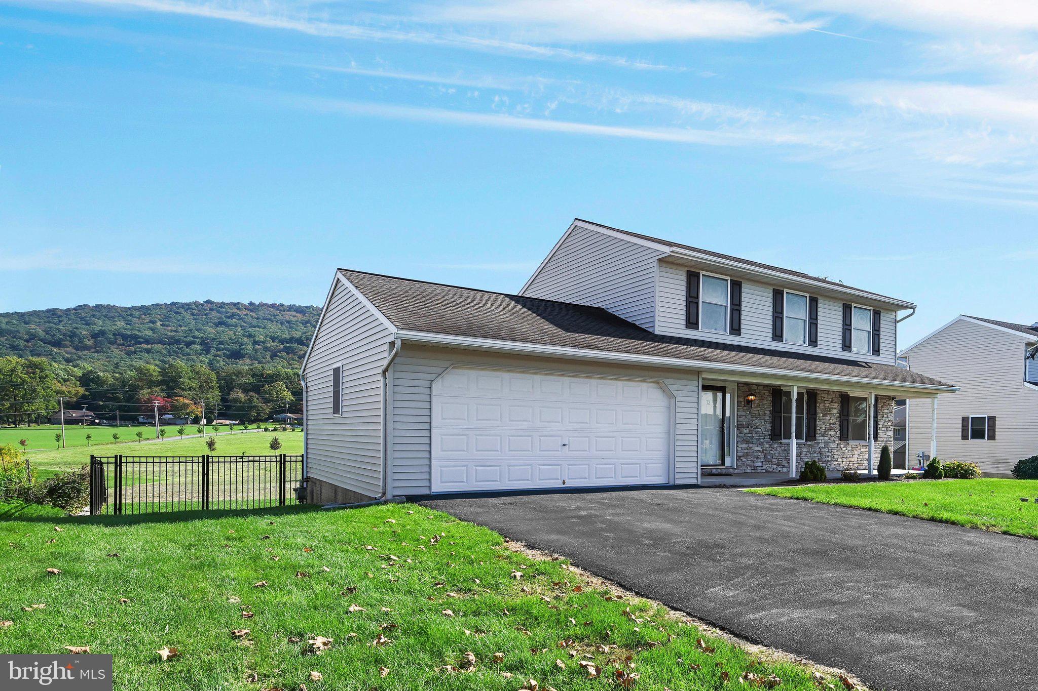 73 EDGEMONT LANE