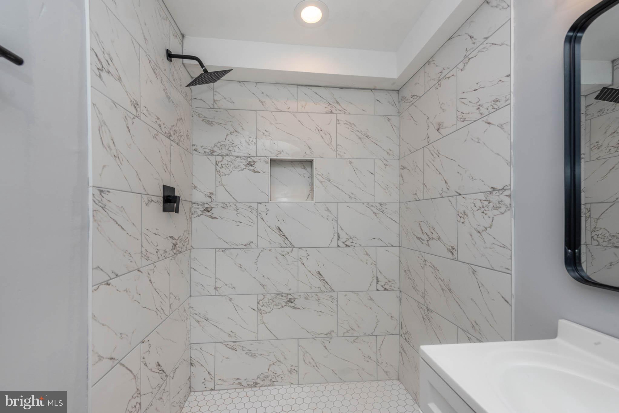 BROADWAY EAST - Residential