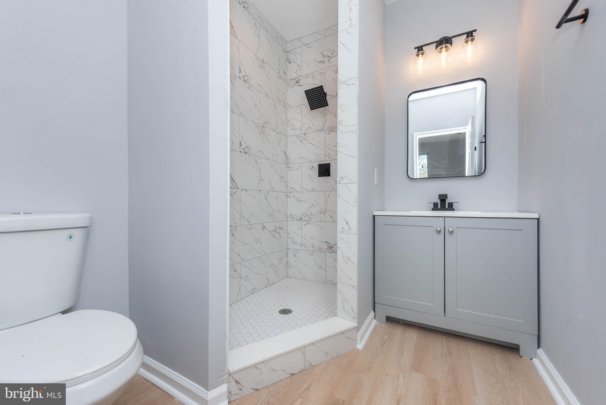 BROADWAY EAST - Residential