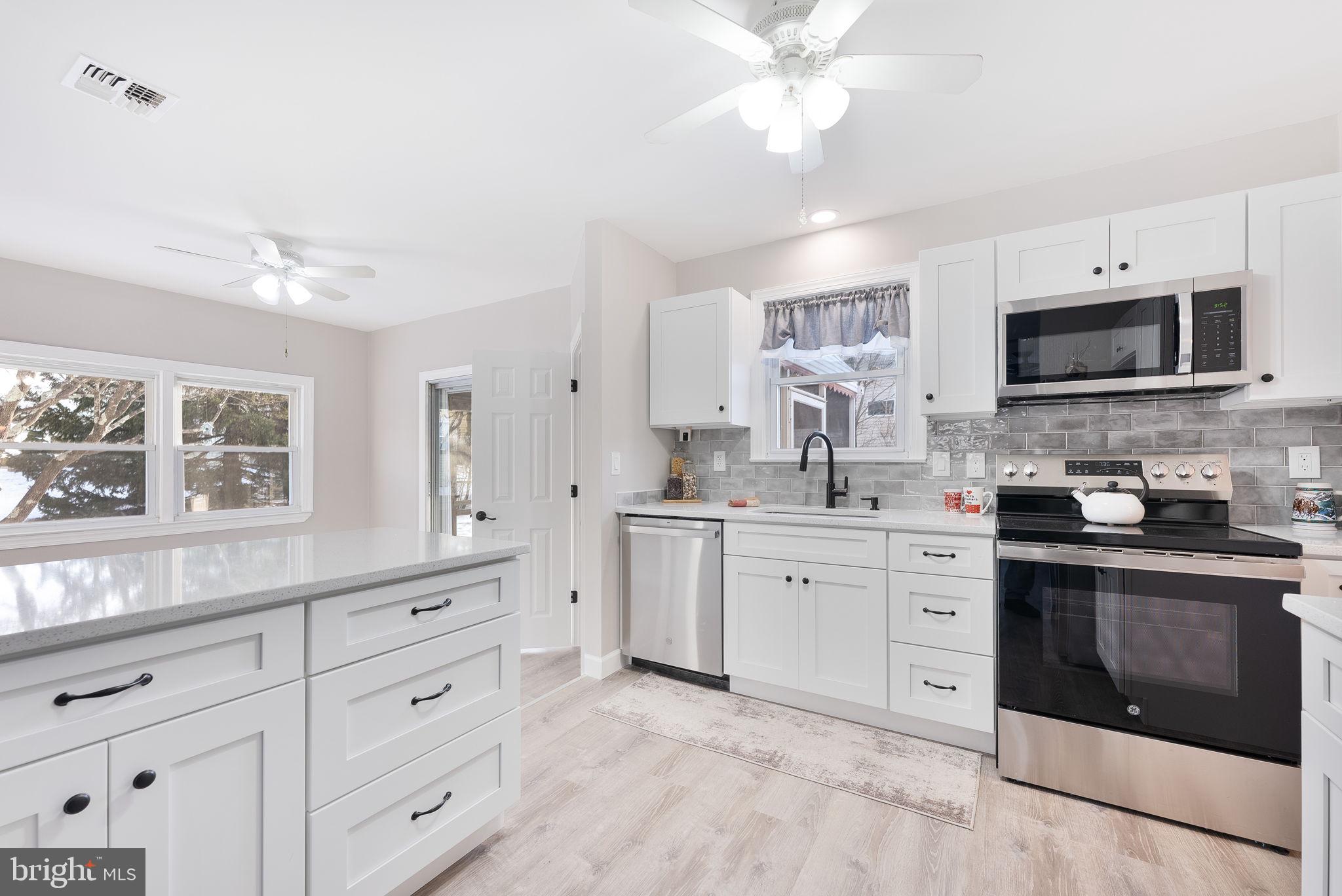 5 GREENMEADOW LANE