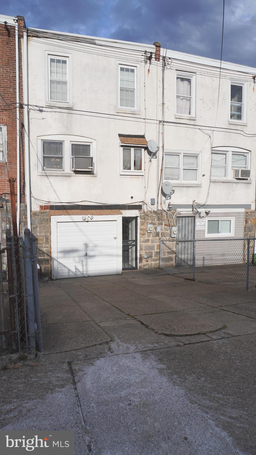 PHILADELPHIA (SOUTHWEST) - Residential