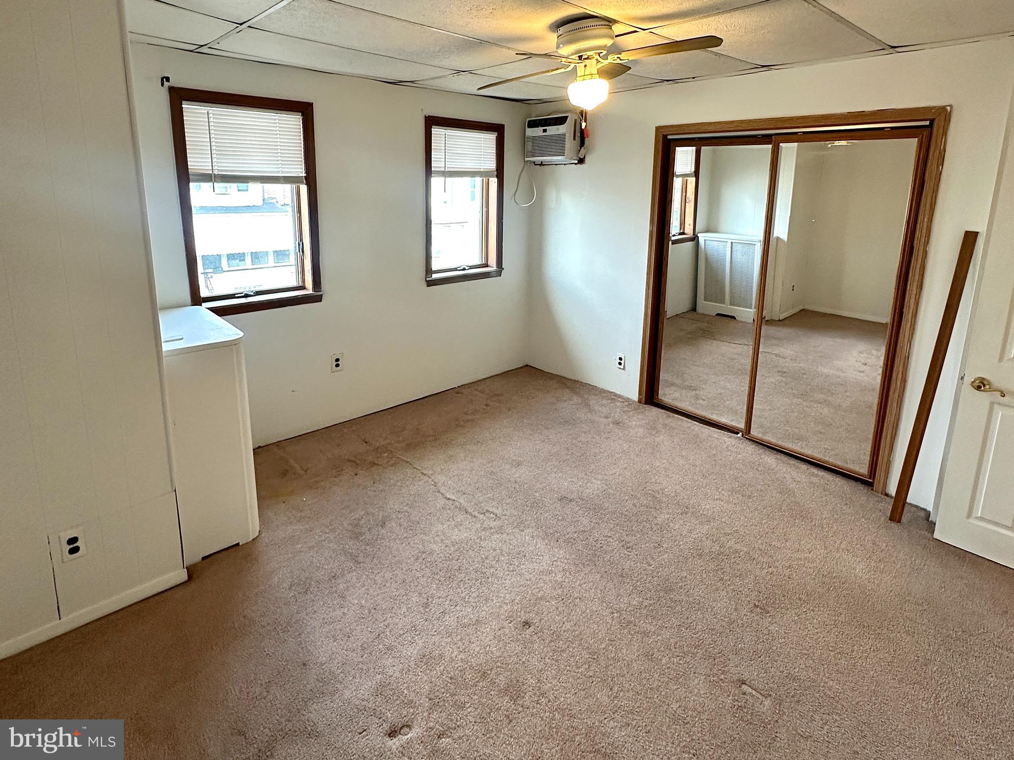 PHILADELPHIA (SOUTHWEST) - Residential