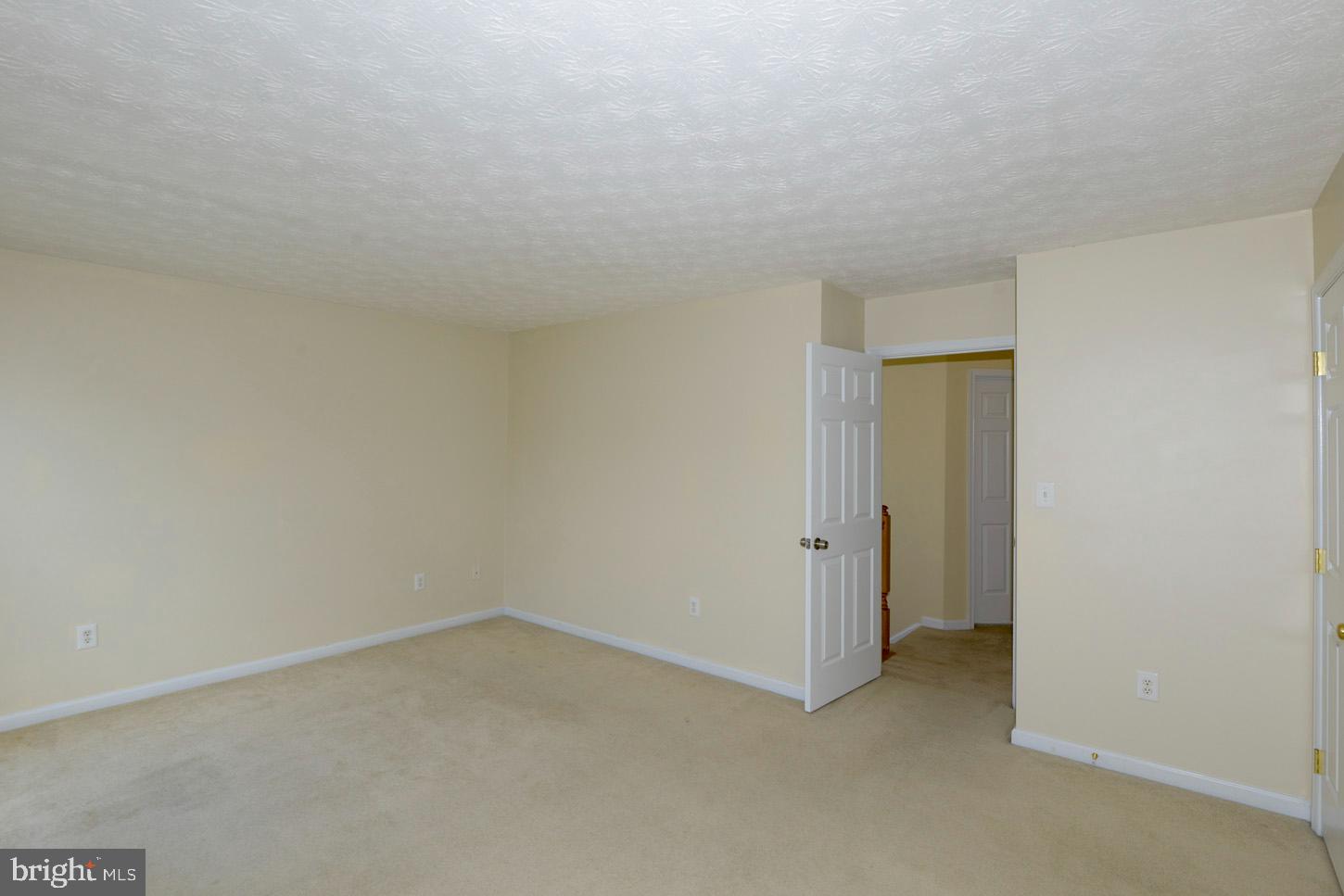 SEVEN OAKS - Residential Lease