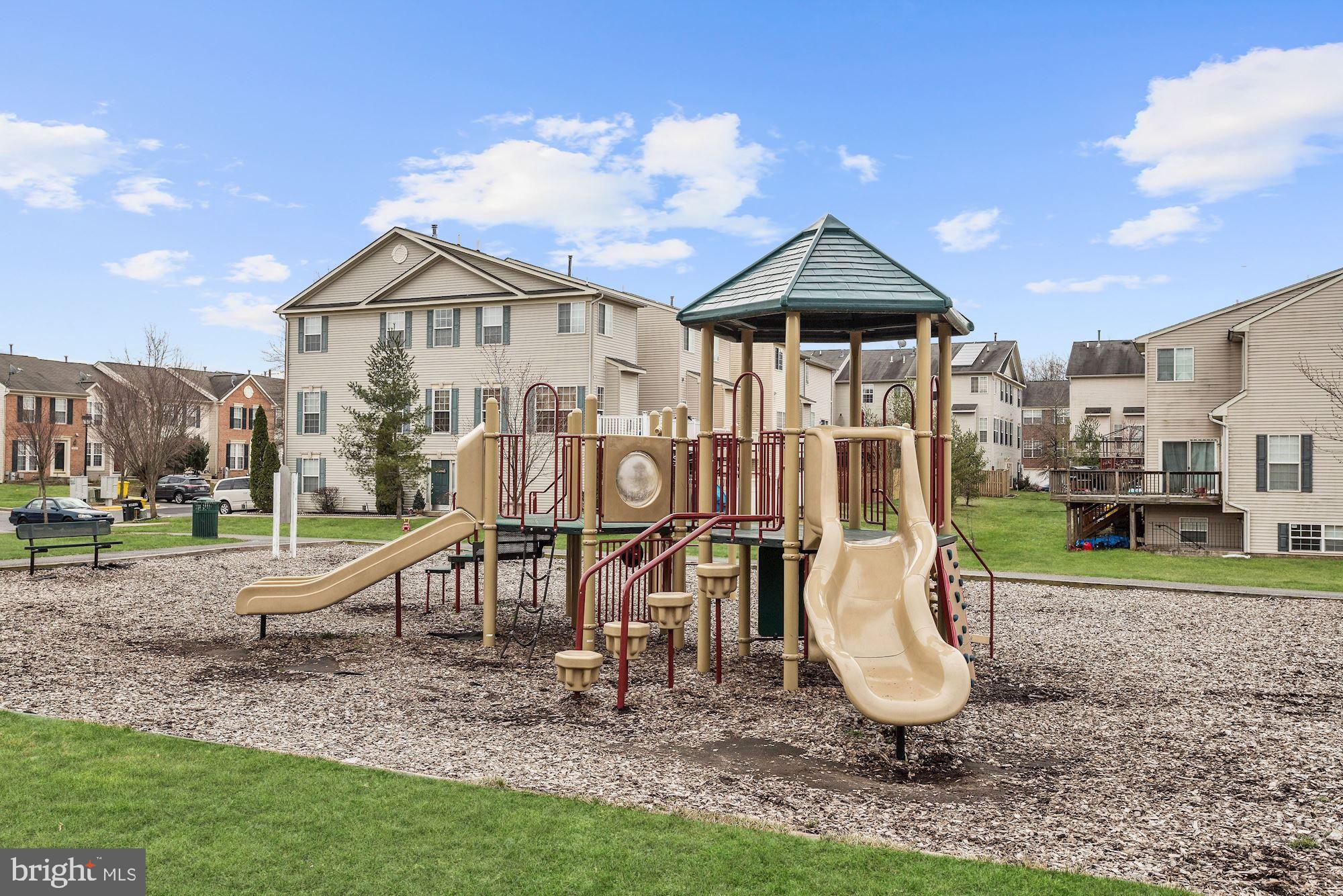 SEVEN OAKS - Residential Lease