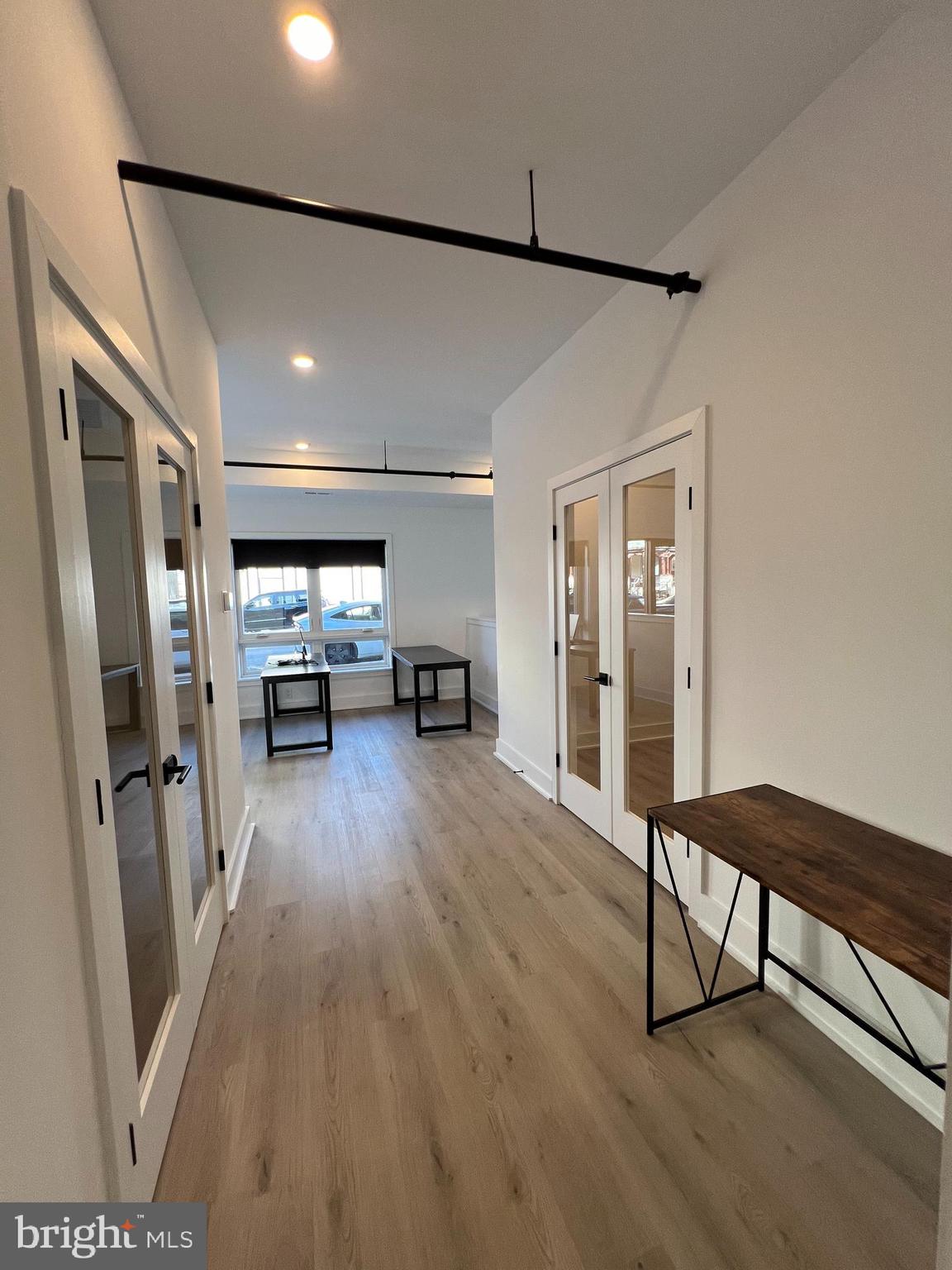 SQUIRREL HILL - Commercial Lease