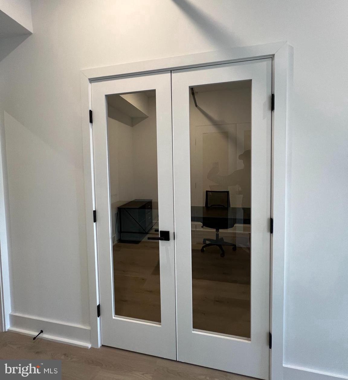 SQUIRREL HILL - Commercial Lease