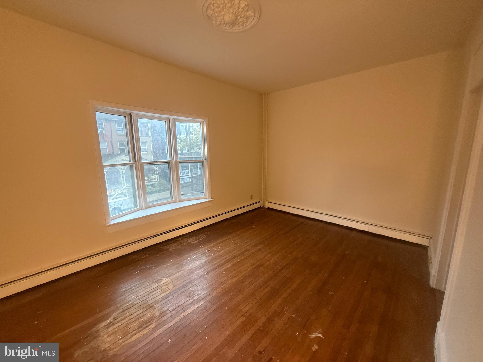 CHESTNUT HILL - Commercial Sale