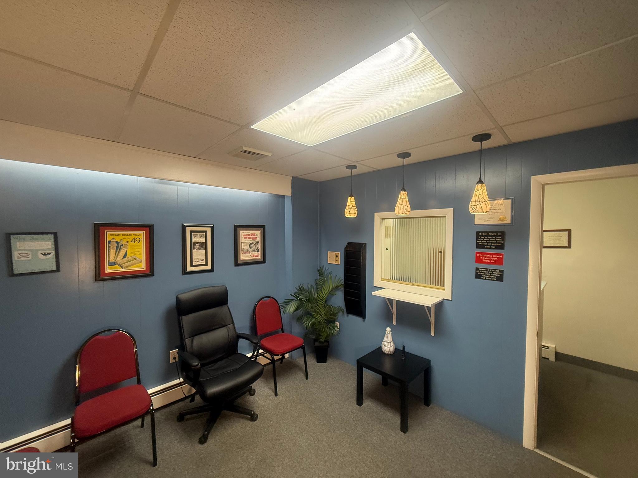 CHESTNUT HILL - Commercial Sale