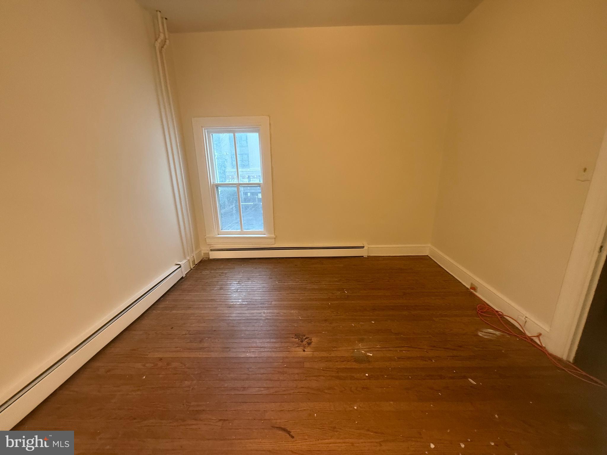 CHESTNUT HILL - Commercial Sale