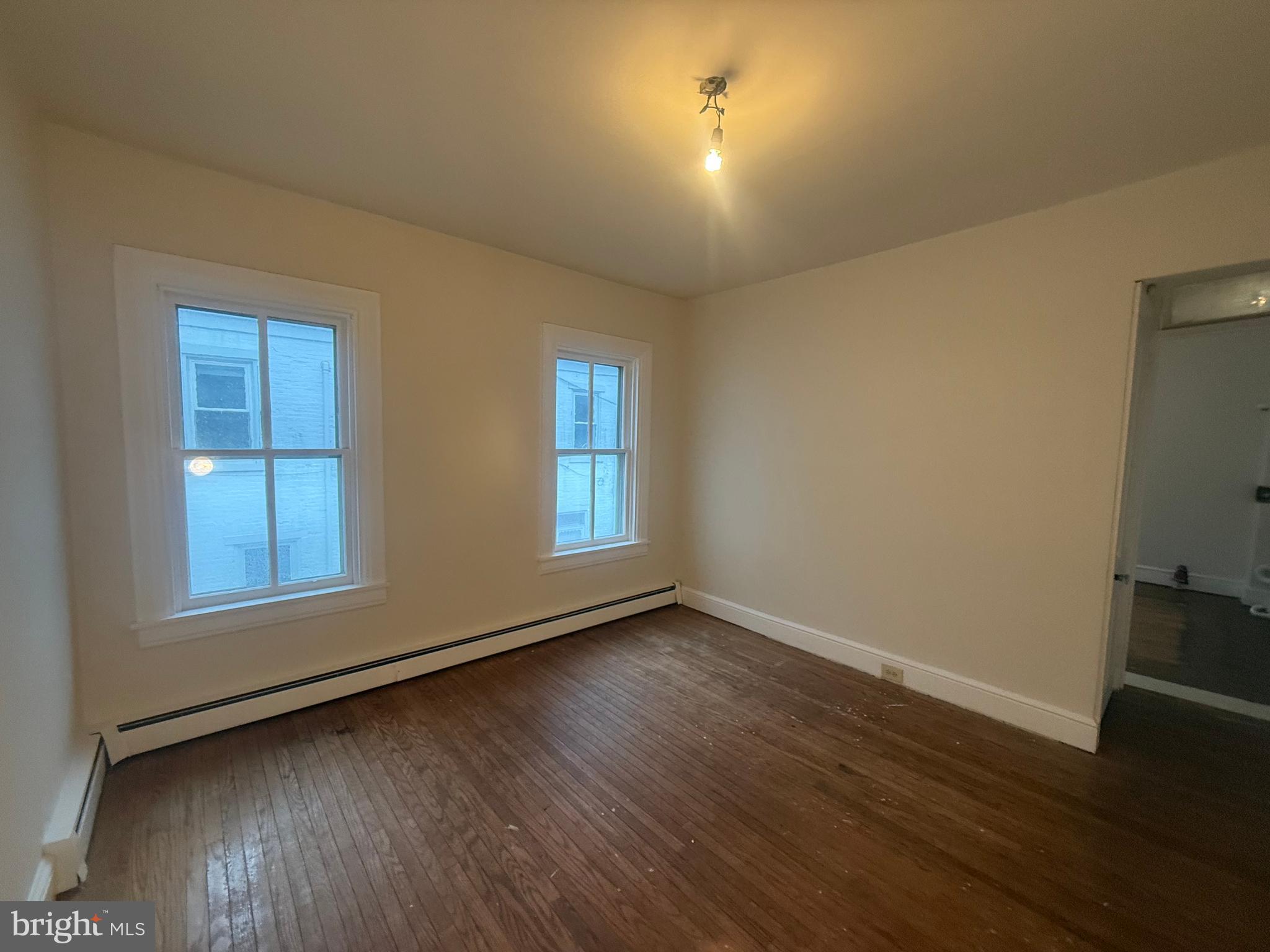 CHESTNUT HILL - Commercial Sale