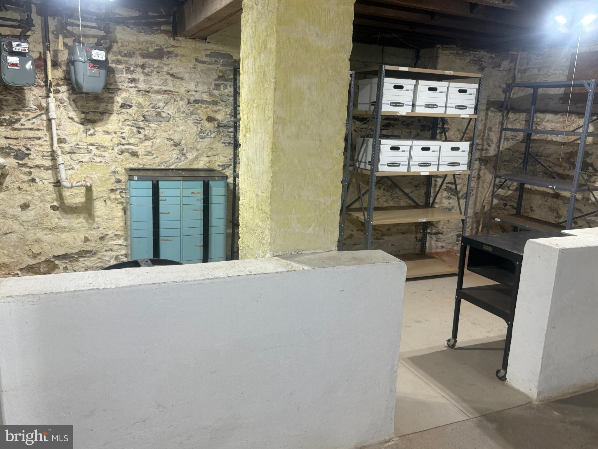 CHESTNUT HILL - Commercial Sale