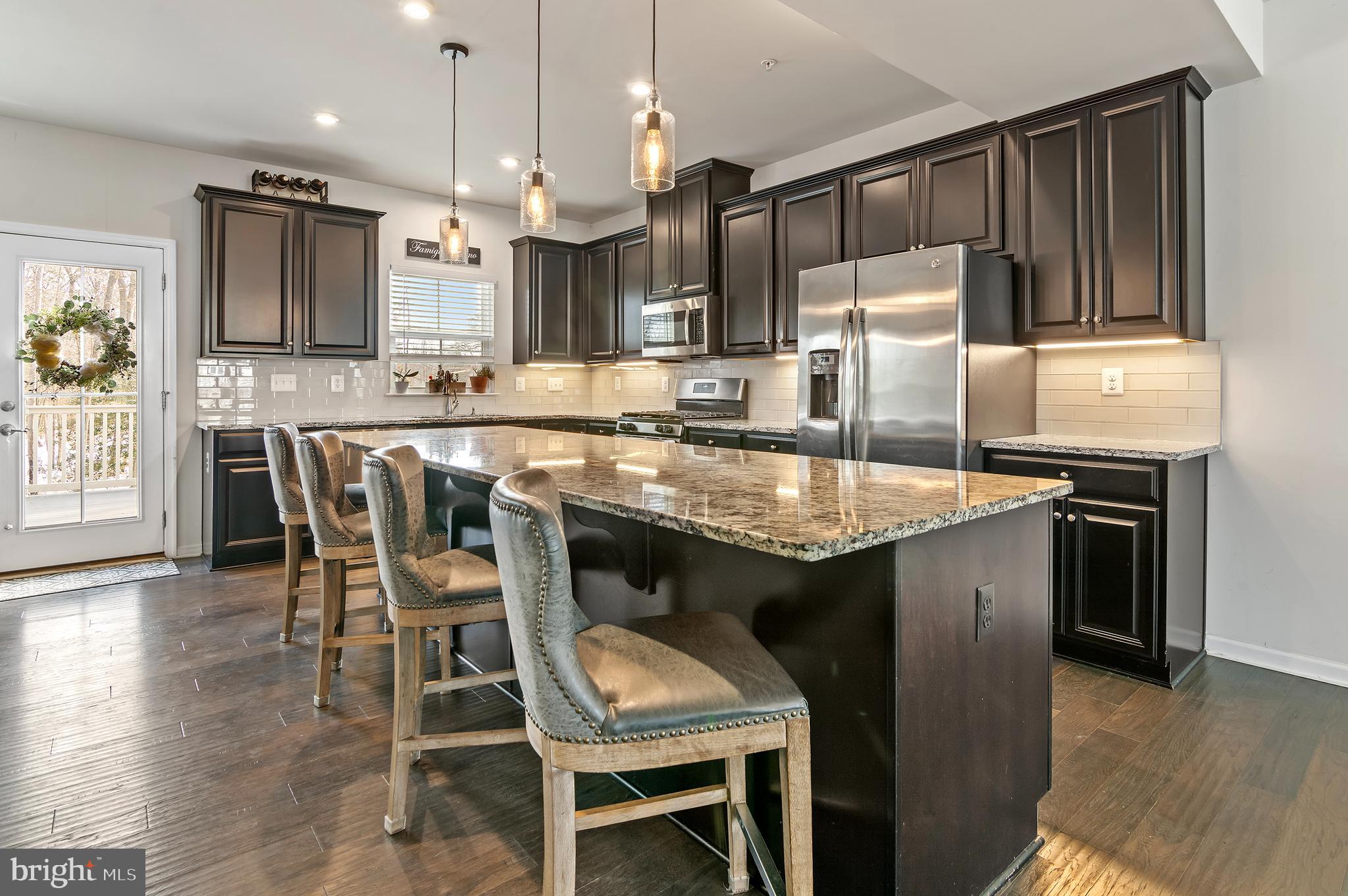 CREEKSIDE VILLAGE - Residential