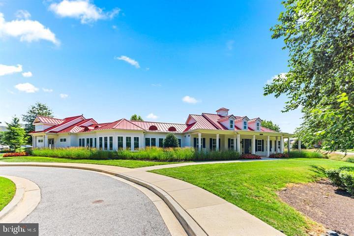 CREEKSIDE VILLAGE - Residential