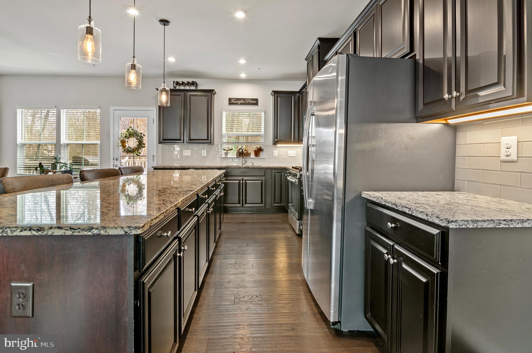 CREEKSIDE VILLAGE - Residential