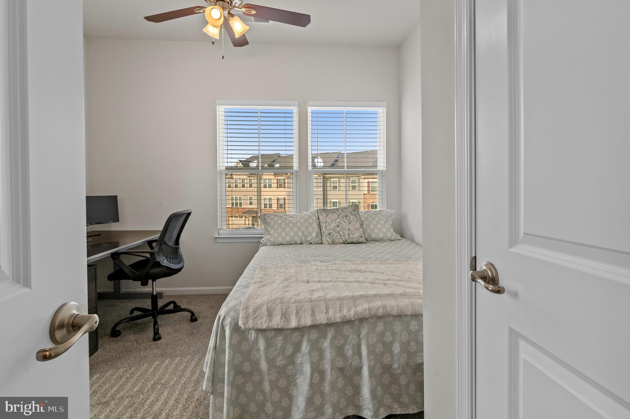 CREEKSIDE VILLAGE - Residential