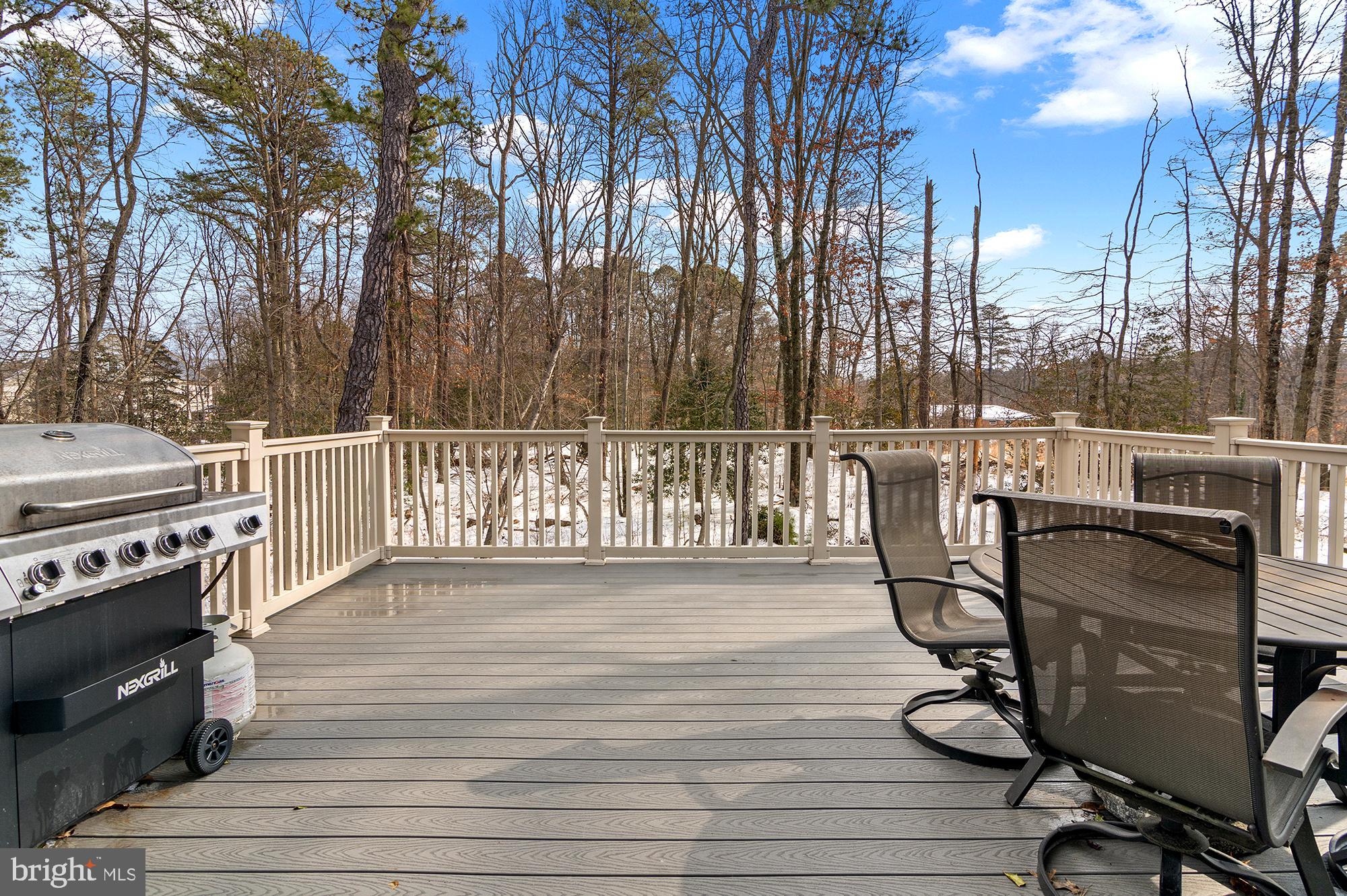 CREEKSIDE VILLAGE - Residential