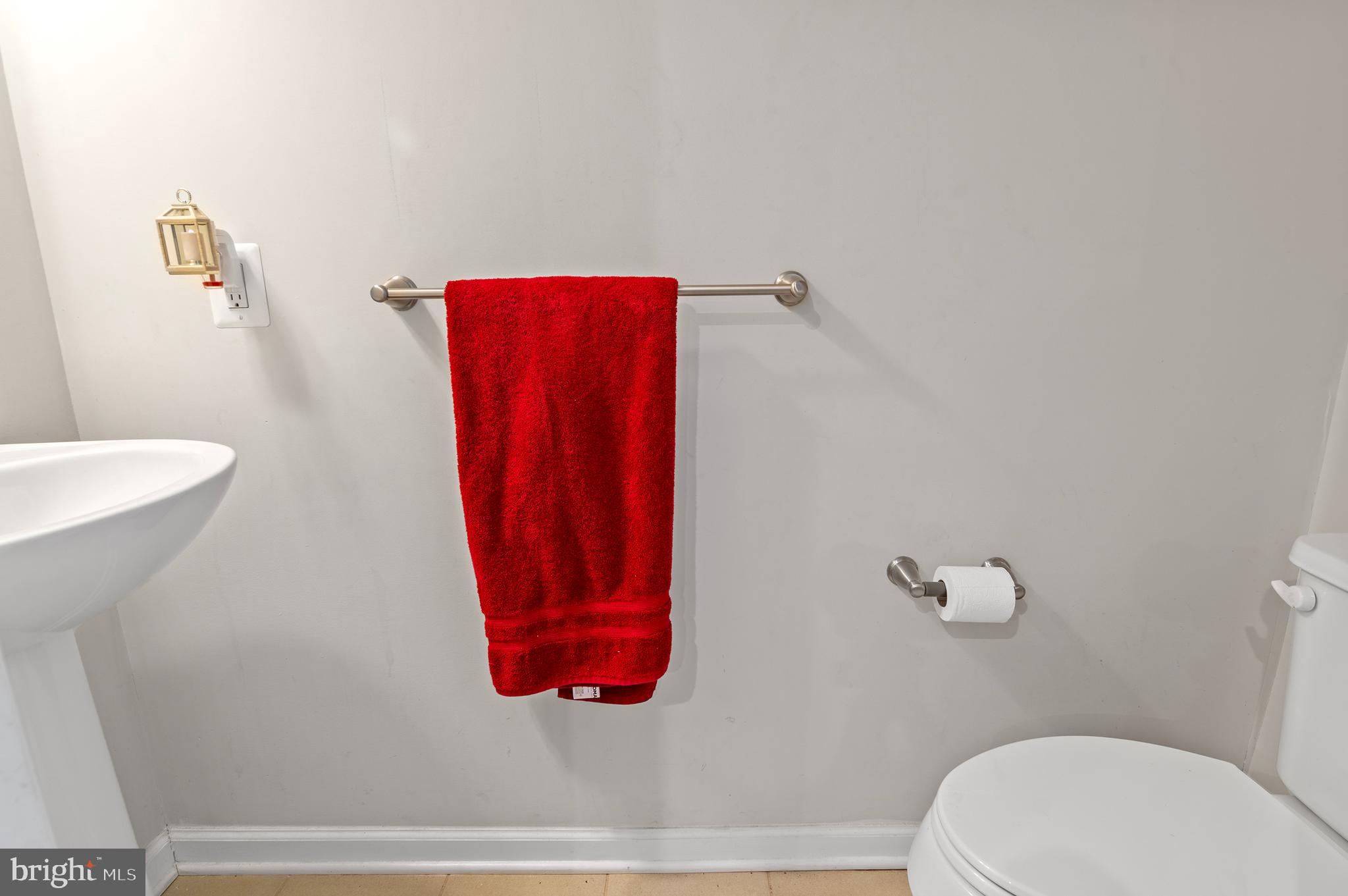 CREEKSIDE VILLAGE - Residential