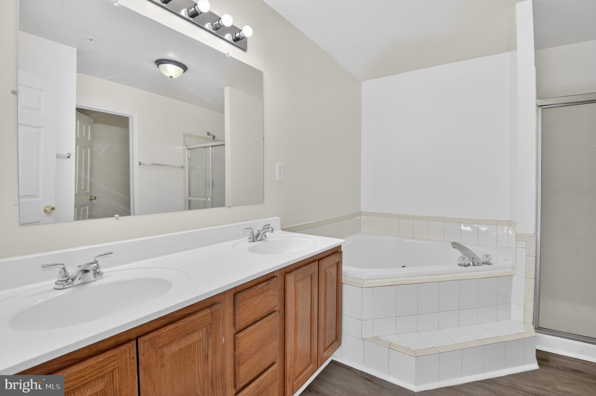 BROCK BRIDGE TOWNHOMES - Residential