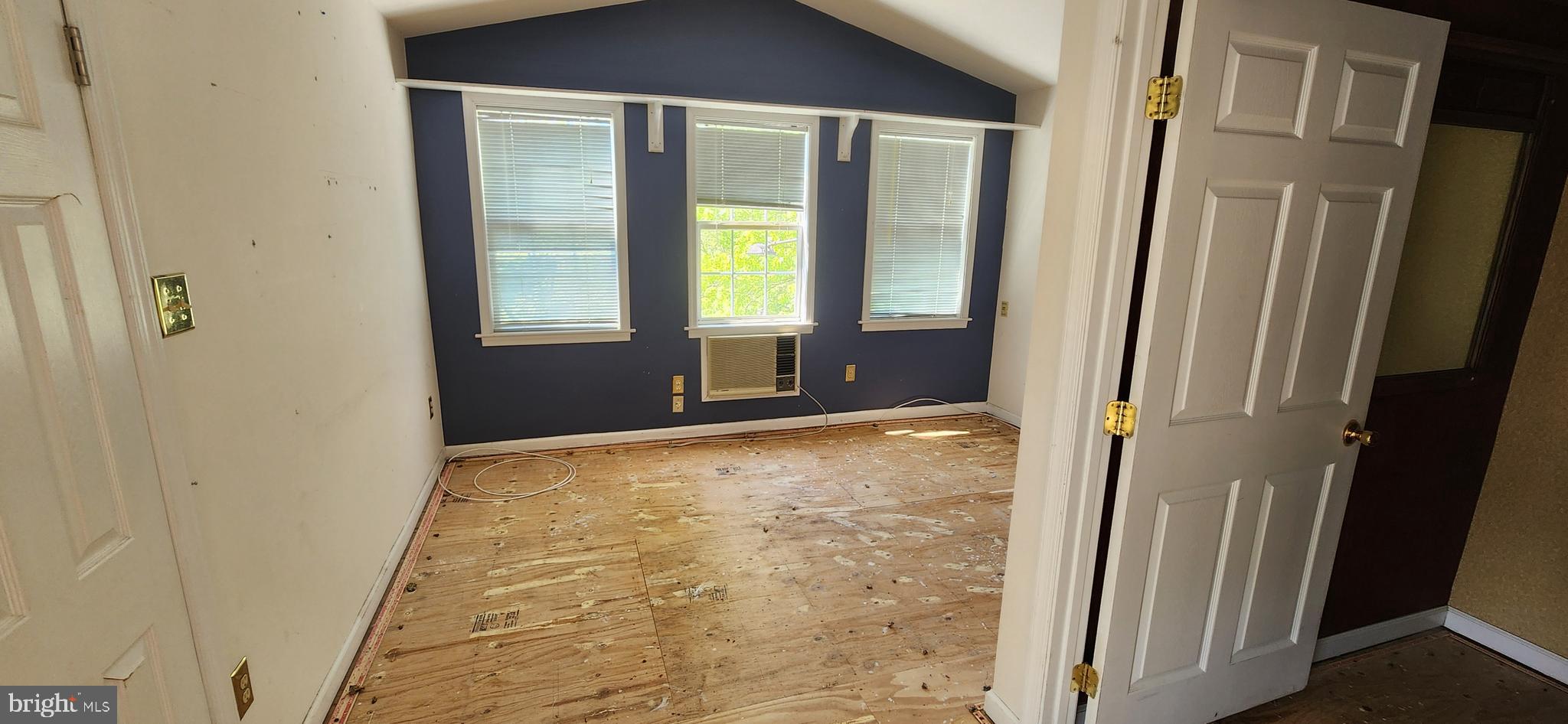MEADOWS AT OWINGS MILLS - Residential
