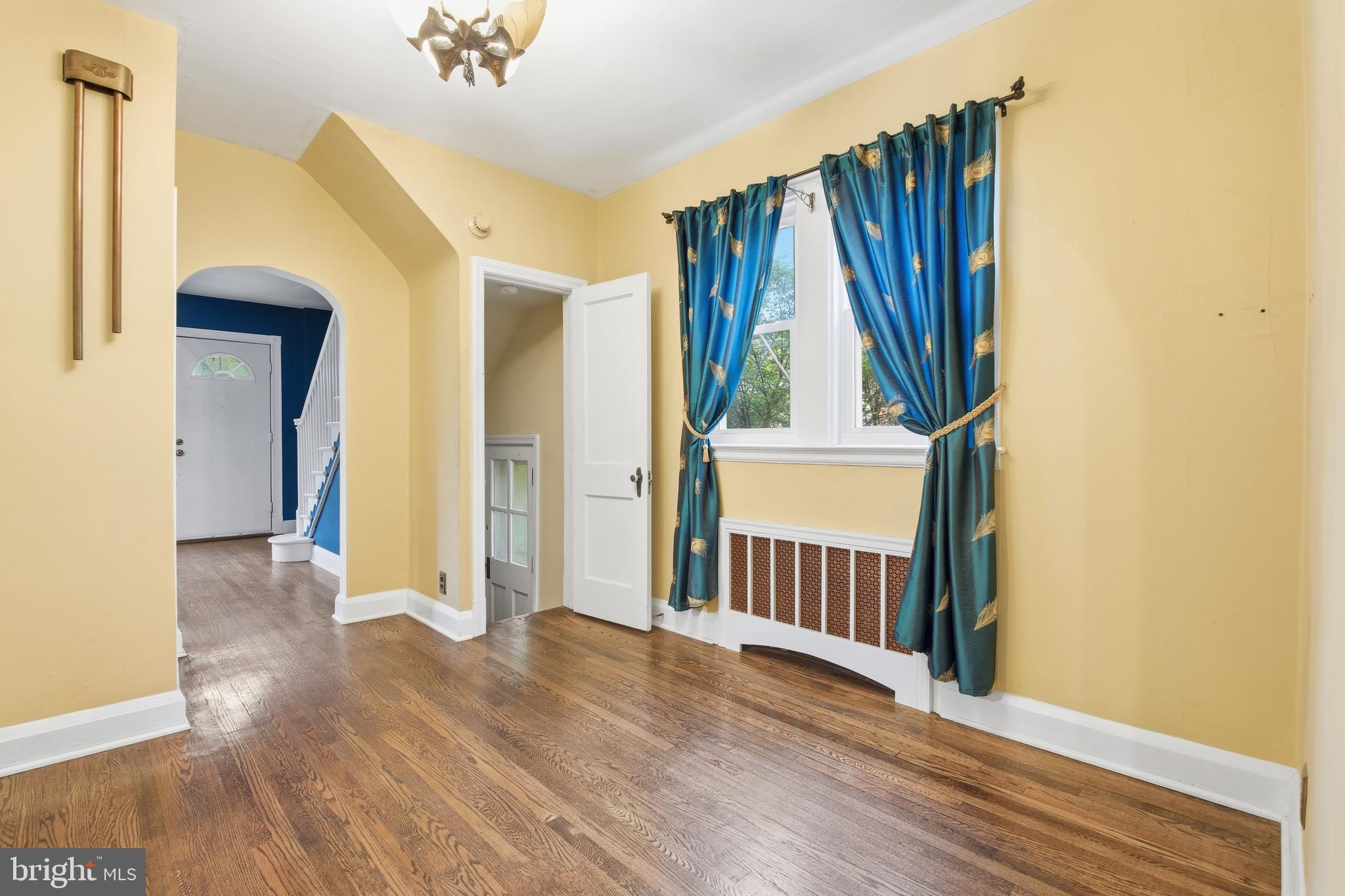 TEN HILLS - Residential