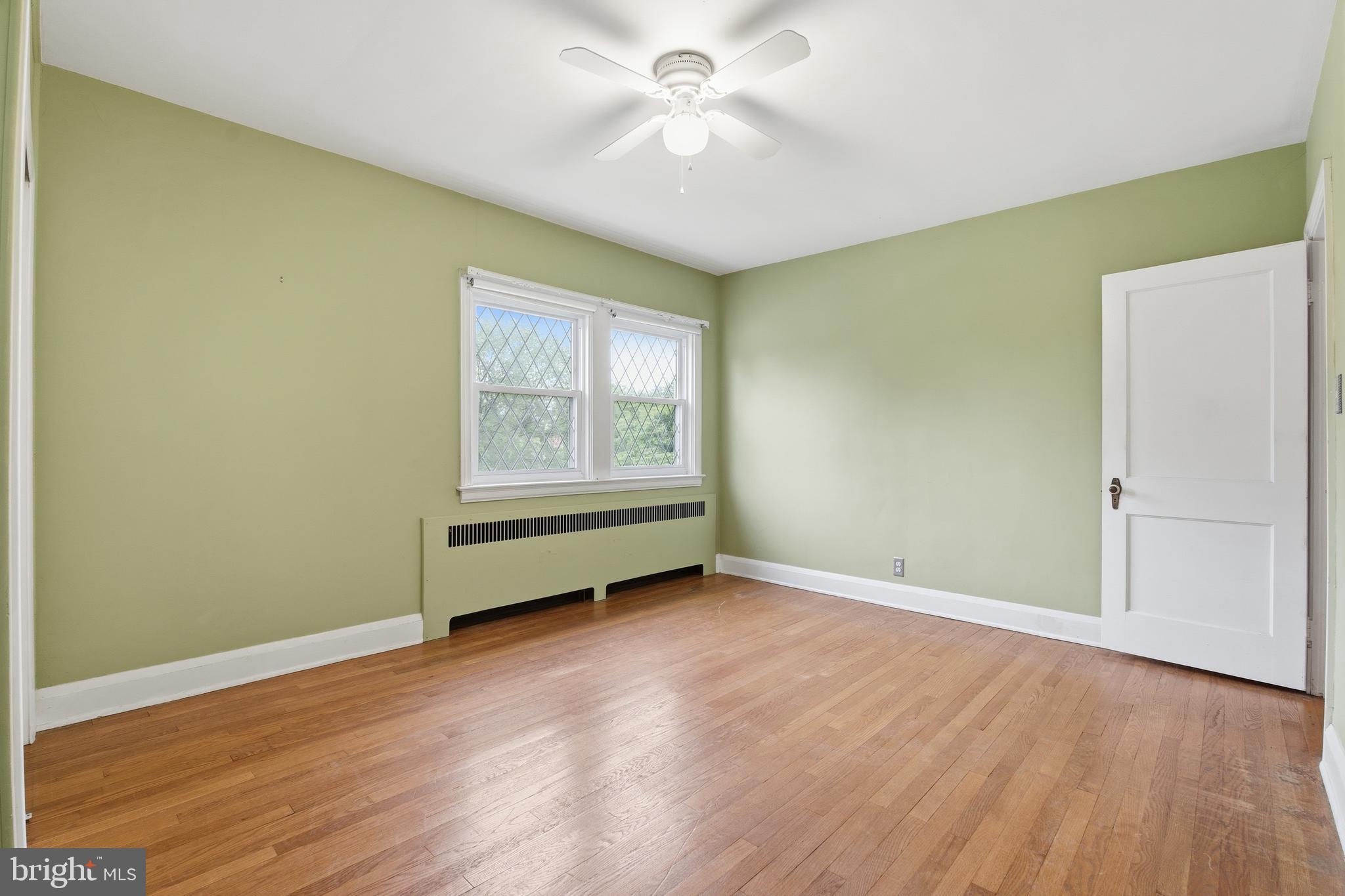 TEN HILLS - Residential