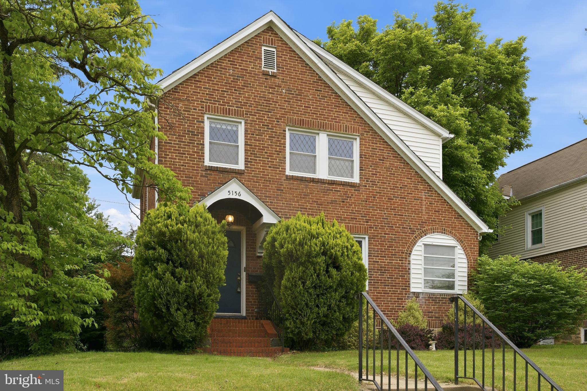 TEN HILLS - Residential