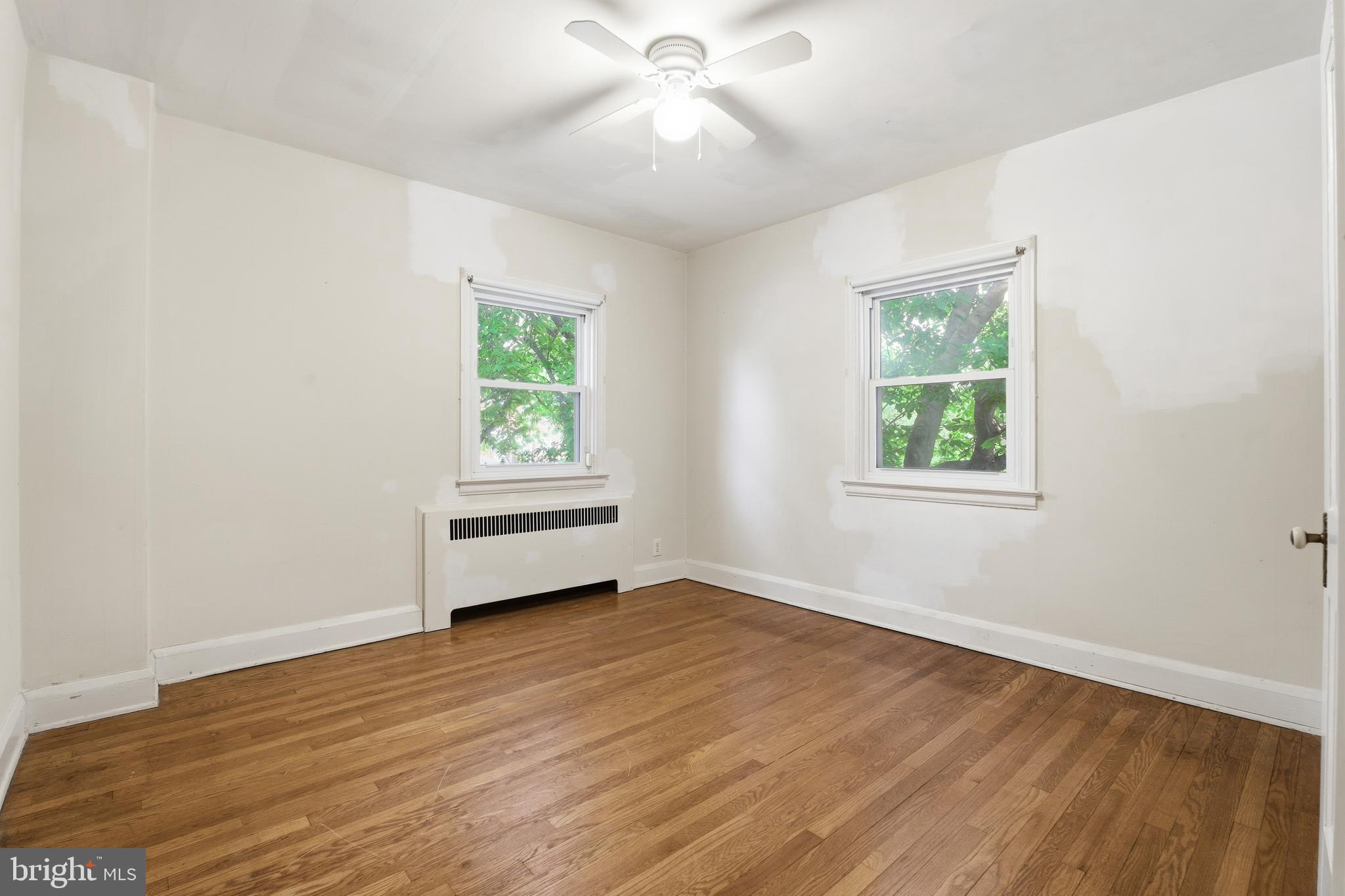 TEN HILLS - Residential