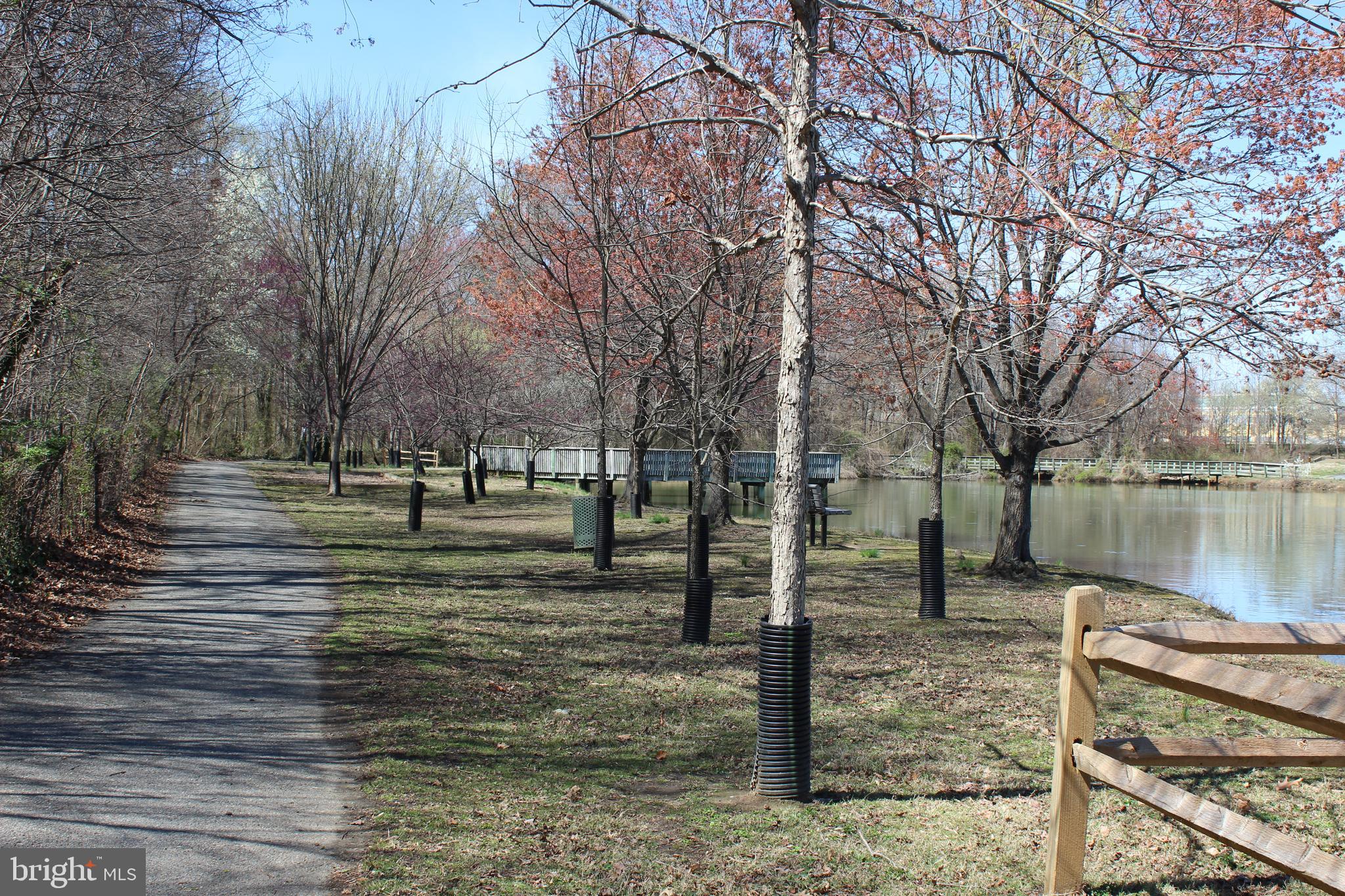BOWIE TOWERS - Residential