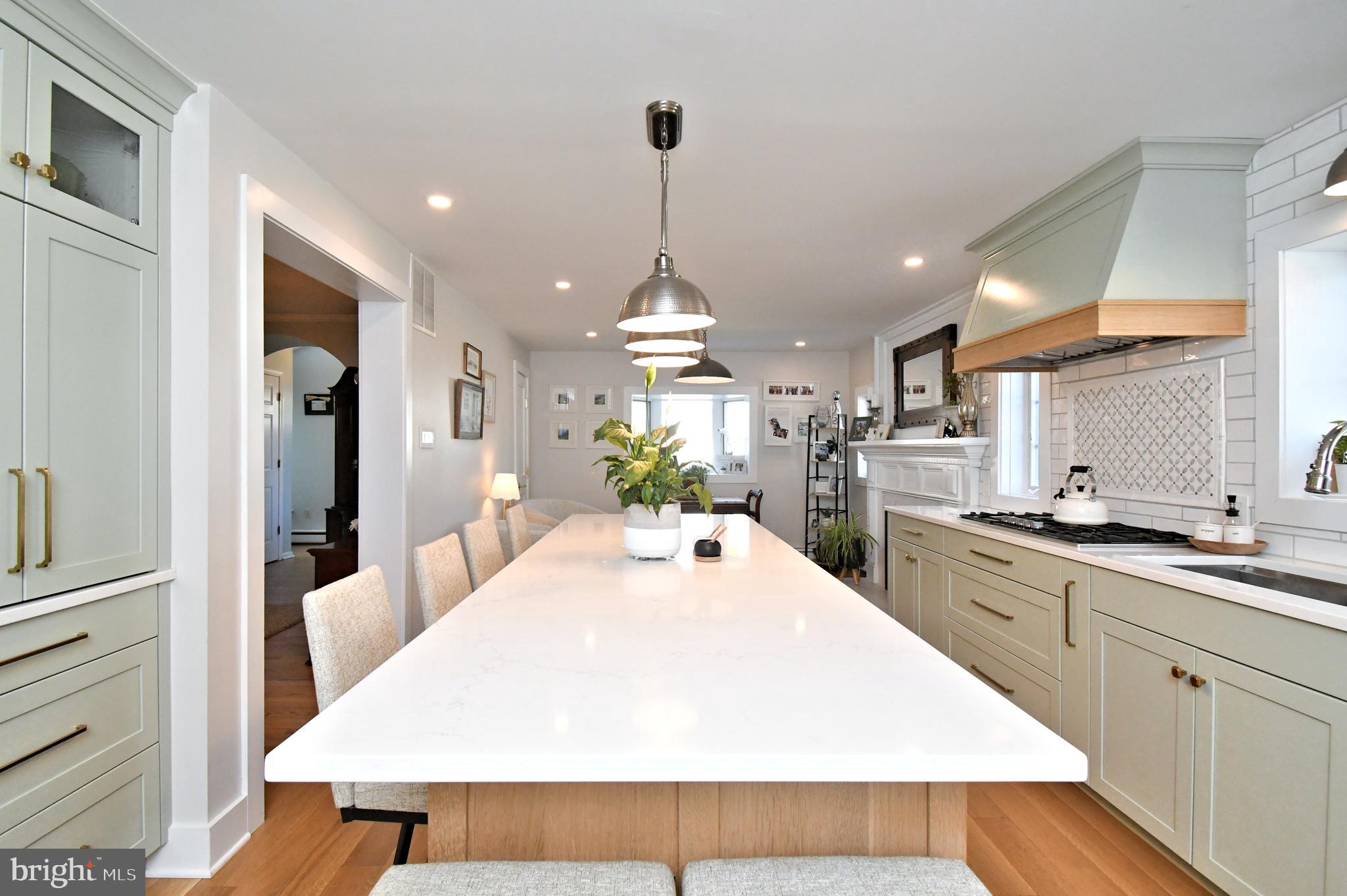 HOLLYWOOD - Residential