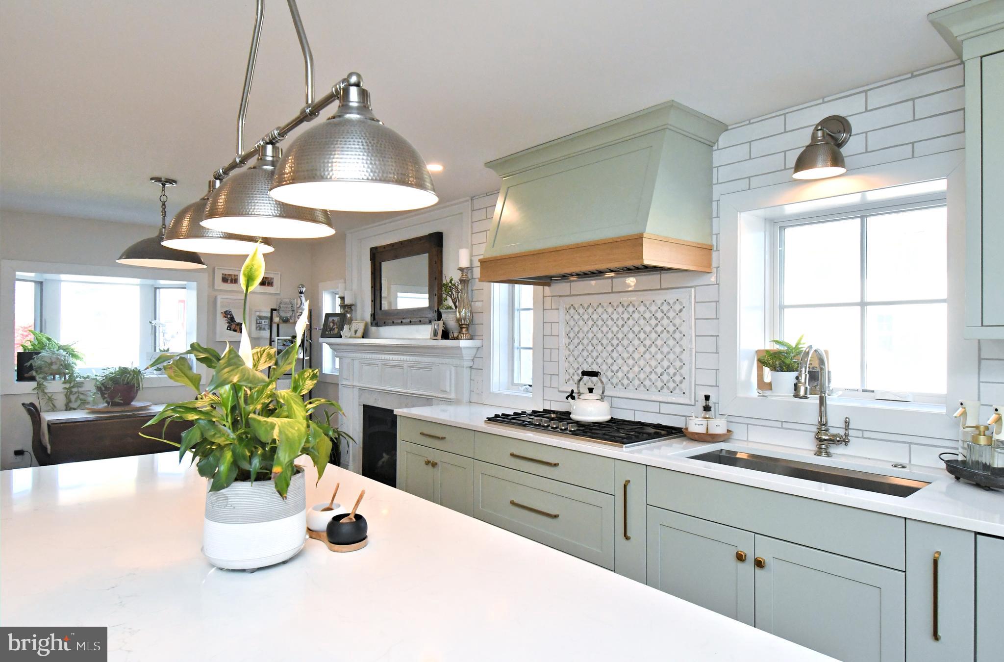 HOLLYWOOD - Residential