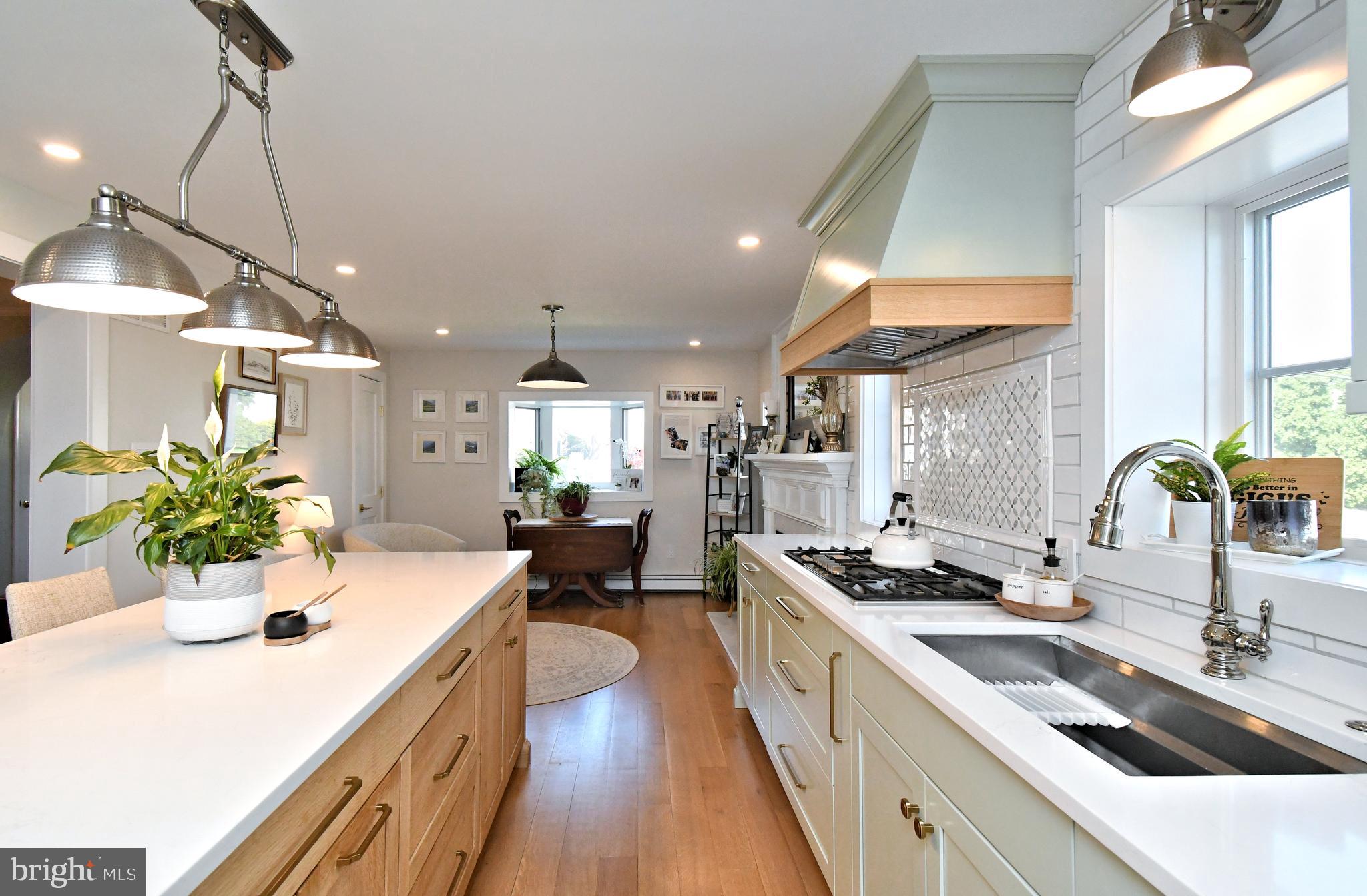 HOLLYWOOD - Residential