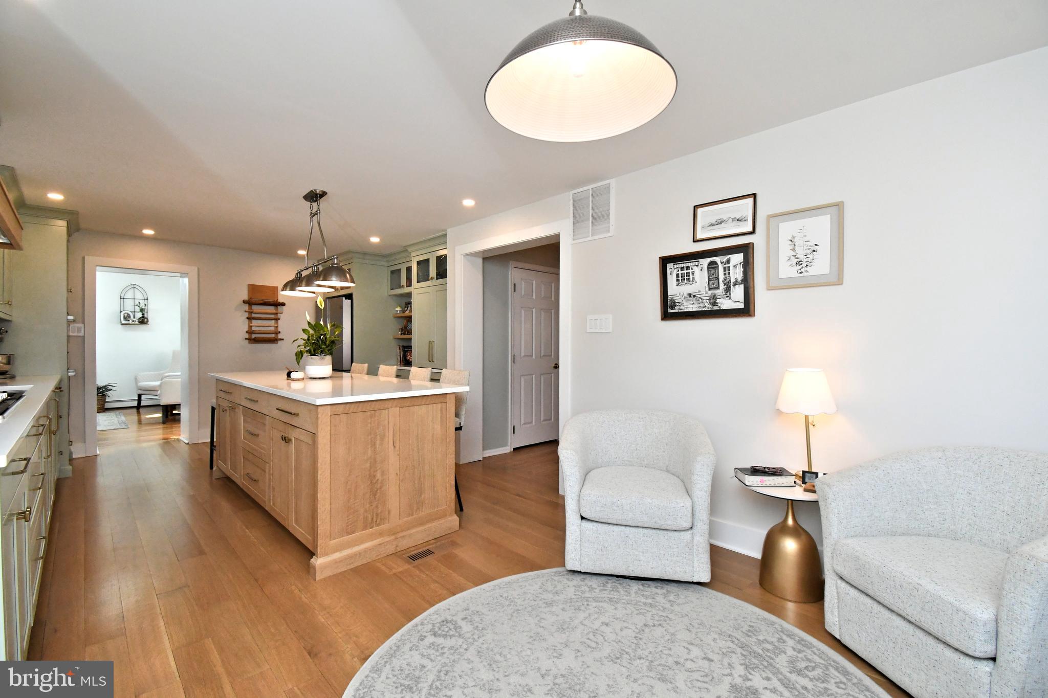 HOLLYWOOD - Residential