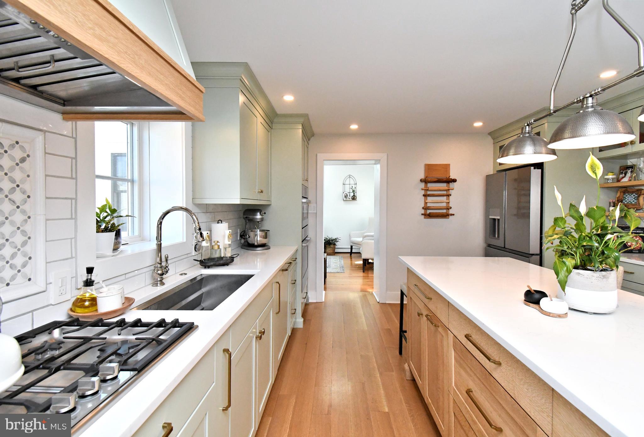 HOLLYWOOD - Residential